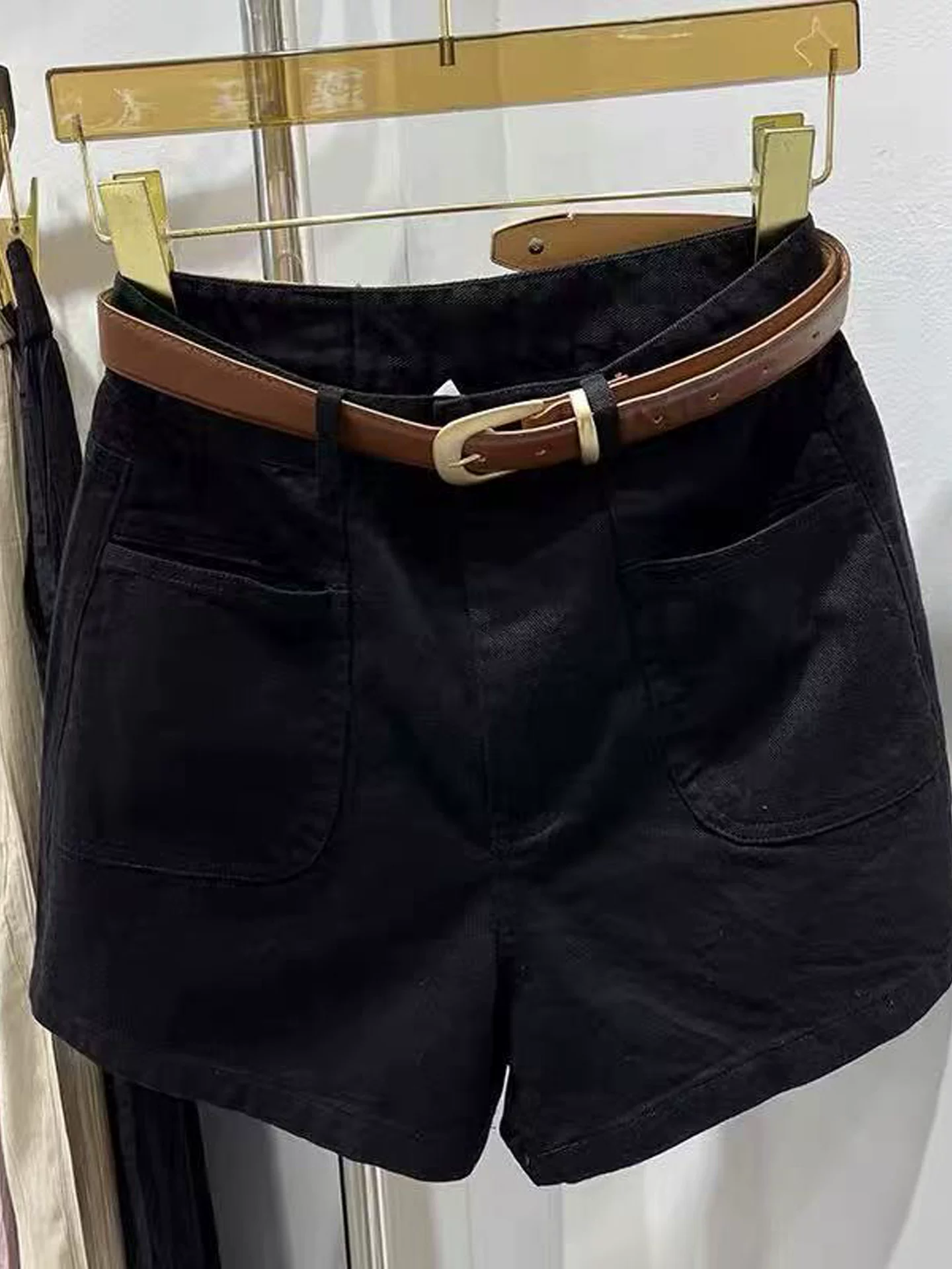 Quần short denim dáng A cổ điển dành cho nữ mùa hè 2025, size lớn, cạp cao, che hông, tôn dáng, kiểu dáng rộng, quần short ngắn