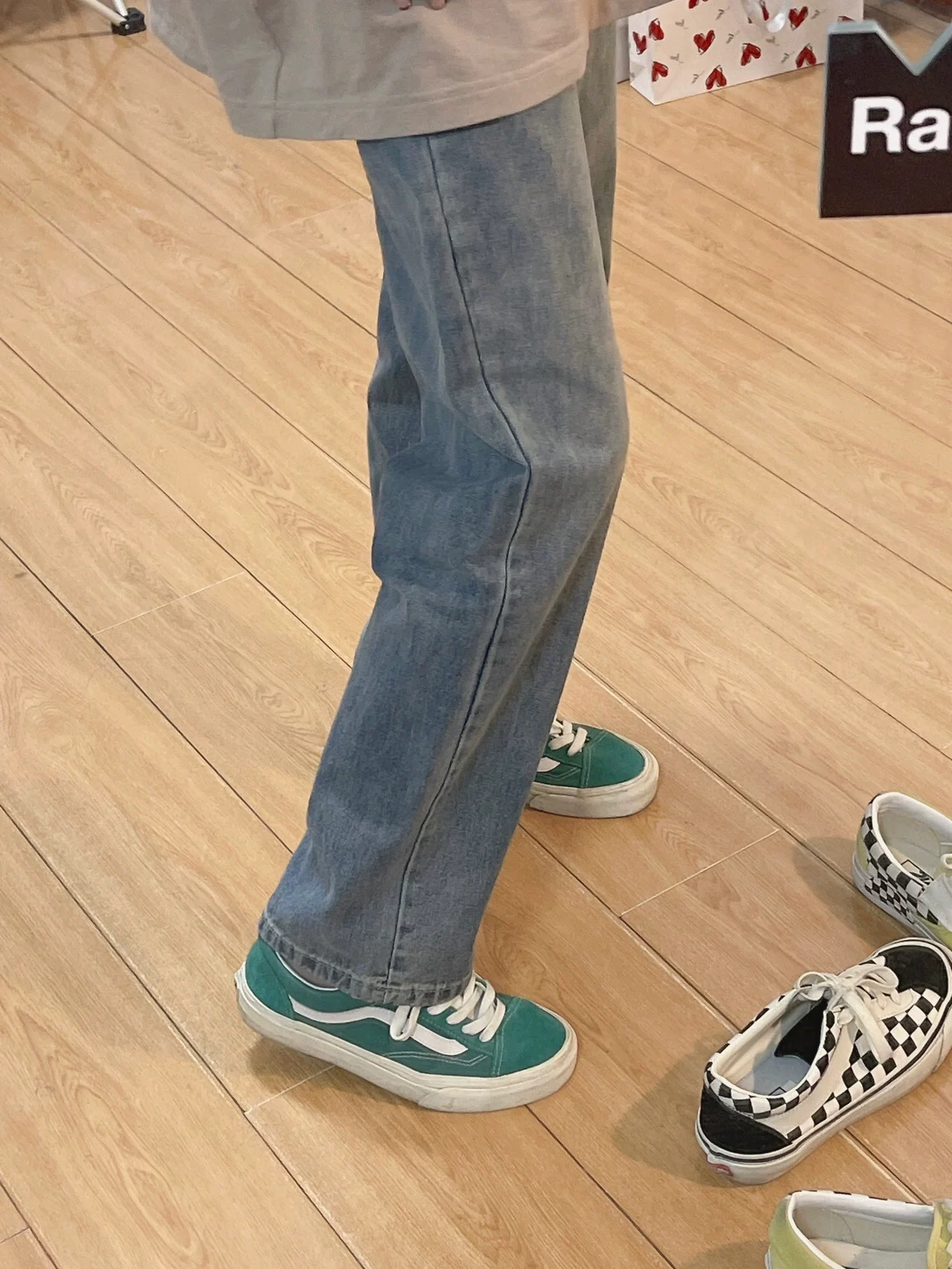 Quần jean ống thẳng màu xanh cổ điển hình quả lê dành cho nữ, mùa hè 2023, cỡ lớn, cạp cao, quần ống rộng rộng rãi