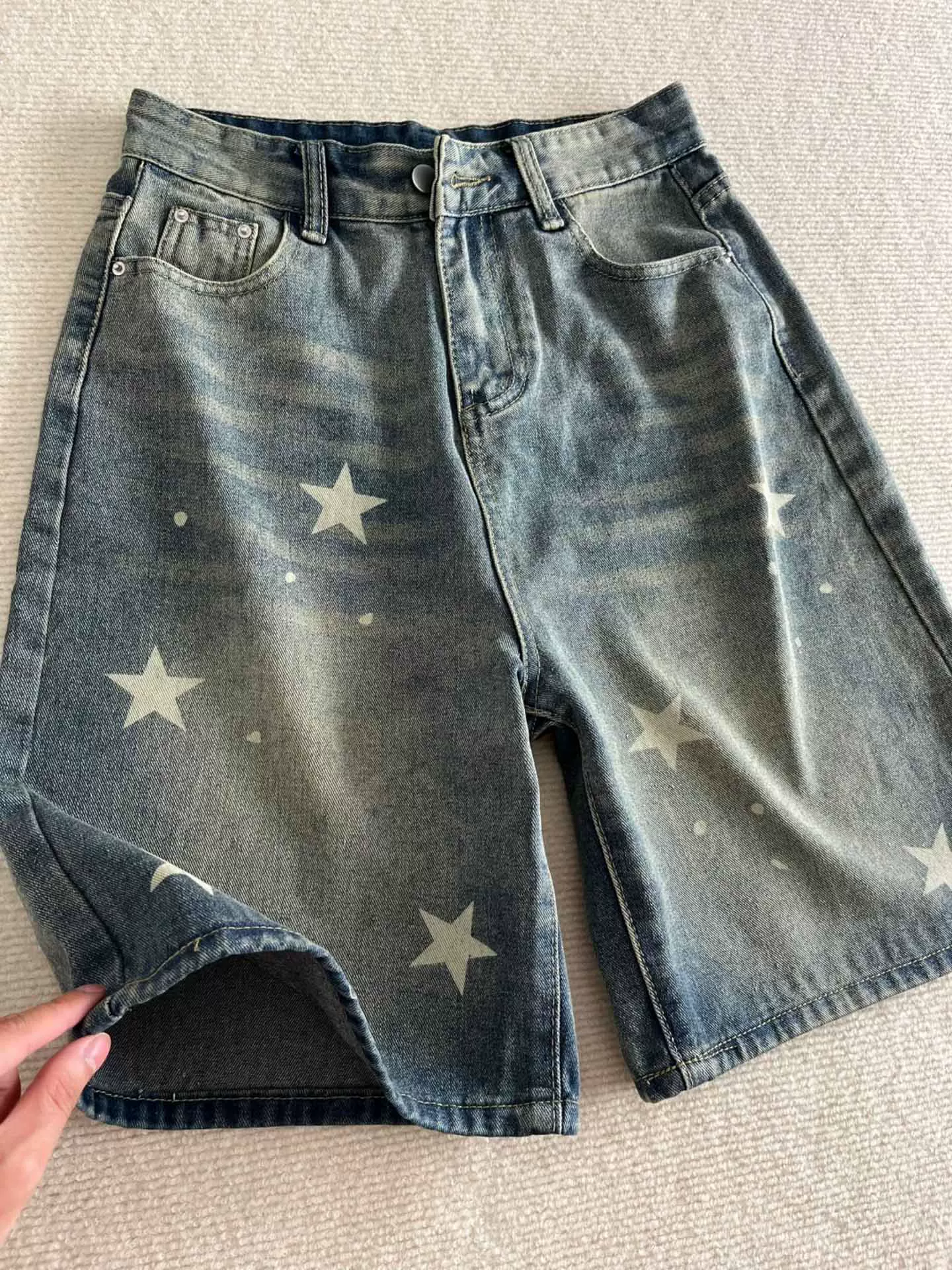 Quần short denim cổ điển dành cho nữ, kiểu dáng mỏng mùa hè, cỡ lớn, lưng cao, dáng rộng, thon gọn, ống thẳng, quần ống rộng dài vừa phải.