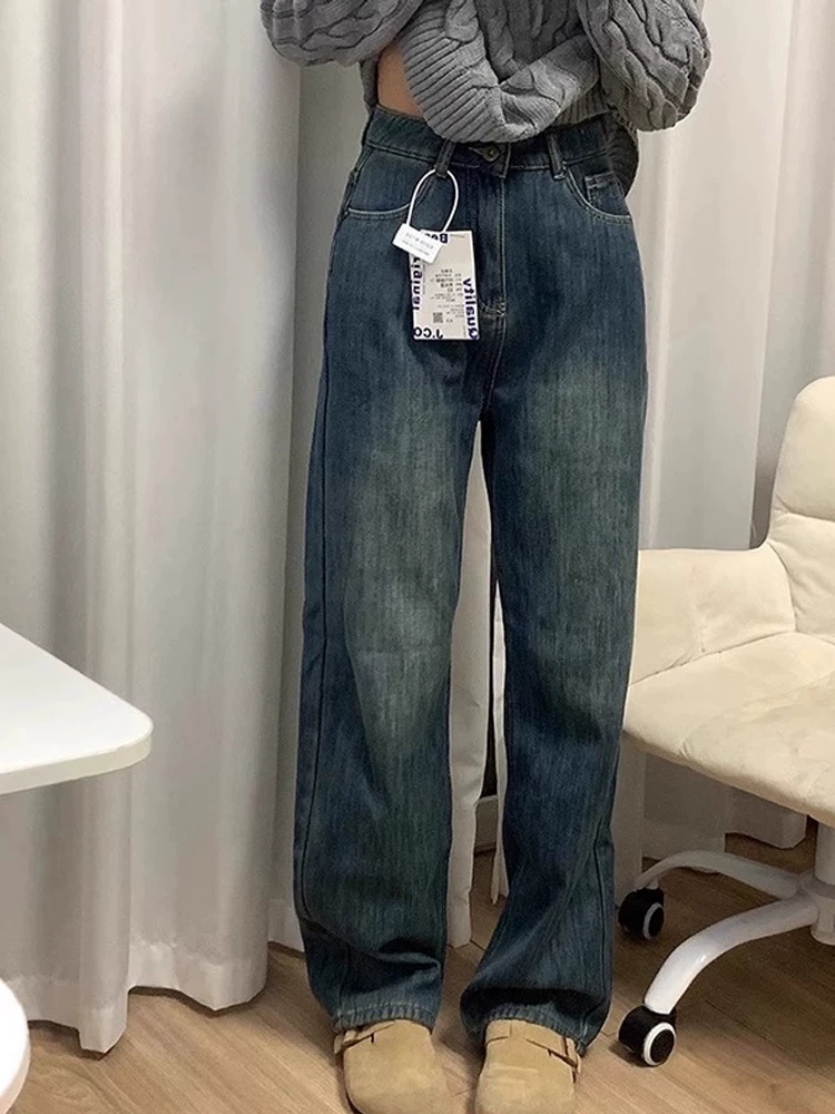 Quần jean ống thẳng dày lót lông màu xanh cổ điển dành cho nữ, kiểu dáng mùa đông mới, cỡ lớn, cạp cao, che hông, quần ống rộng giúp thon gọn.