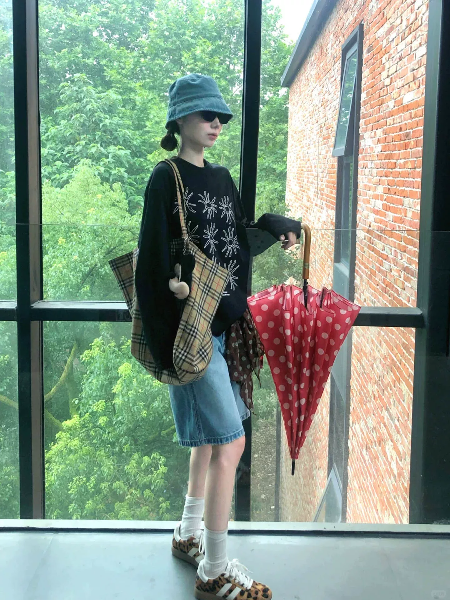 Quần short denim nữ mùa hè, size lớn, cạp cao, che hông, tôn dáng, dành cho người có thân hình quả lê, quần ống rộng dài ngang đùi