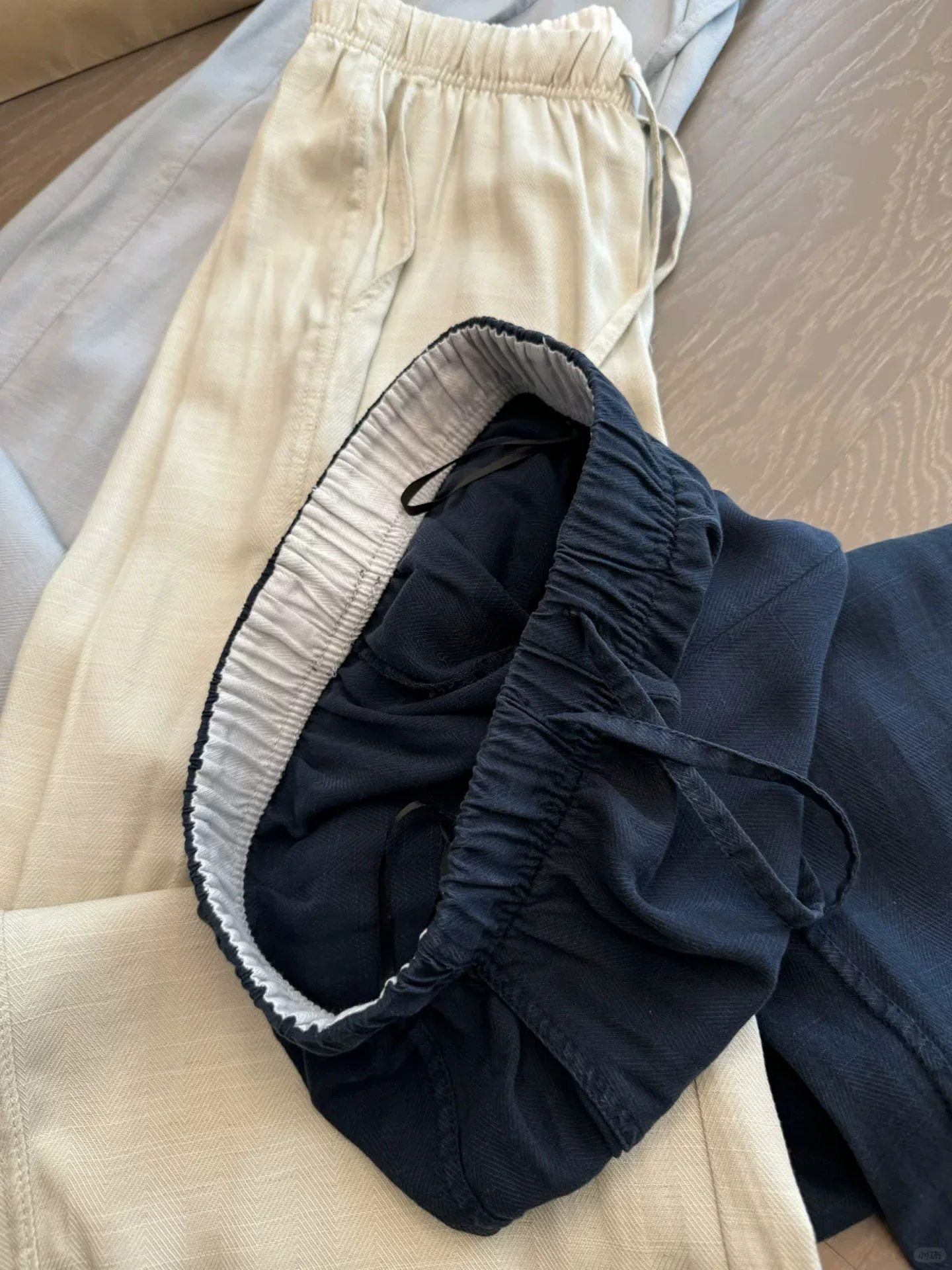 Quần vải lanh lụa băng dành cho nữ, kiểu dáng mỏng mùa hè, cỡ lớn, lưng cao, mềm mại, tôn dáng, quần ống rộng mát mẻ Tencel.