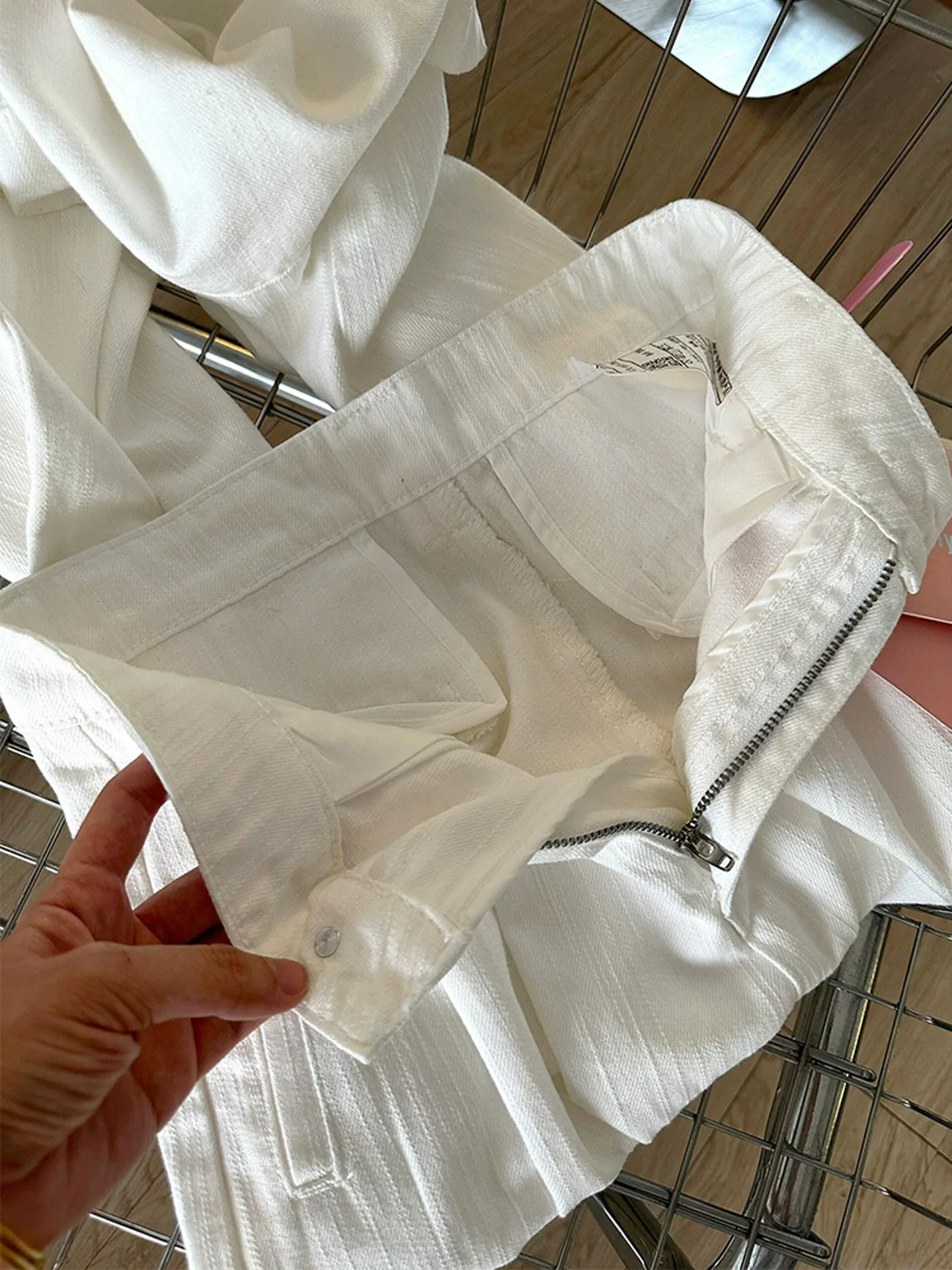 Quần jean trắng xếp ly ống thẳng cho nữ, size lớn mùa hè, phong cách đầu thu, cạp cao, dáng rộng, tôn dáng, quần dài ống rộng.