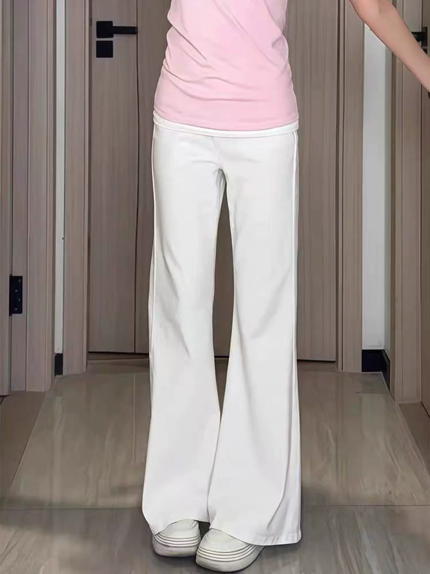 Quần jeans trắng xòe nữ, hè 2025, mỏng, size lớn, cạp cao, co giãn, che hông, dáng chuông tôn dáng