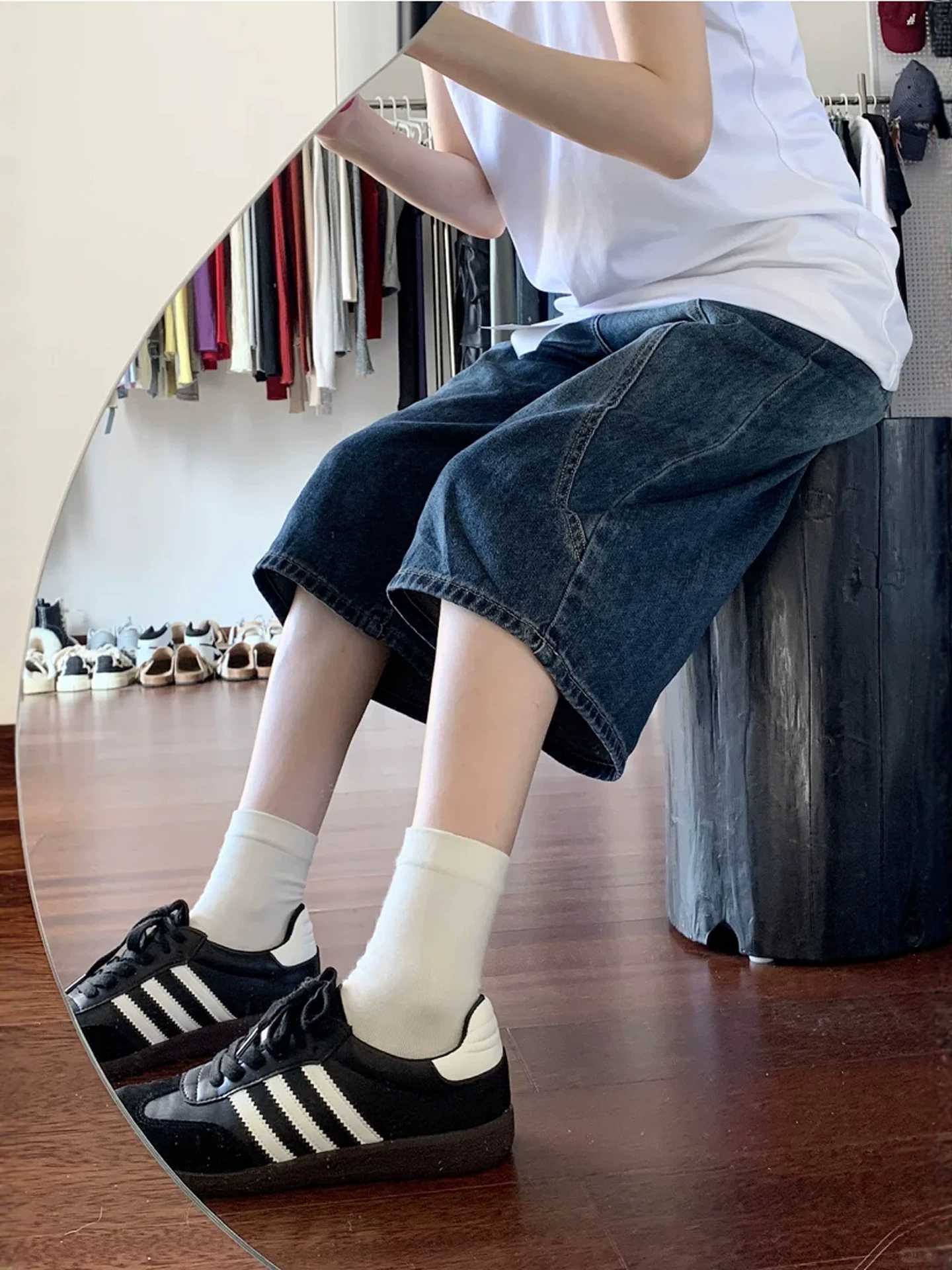 Quần jean nữ kiểu Mỹ cổ điển, mùa hè 2025, size lớn, cạp cao, dáng rộng, tôn dáng, ống thẳng, ống rộng, dài ngang đùi.