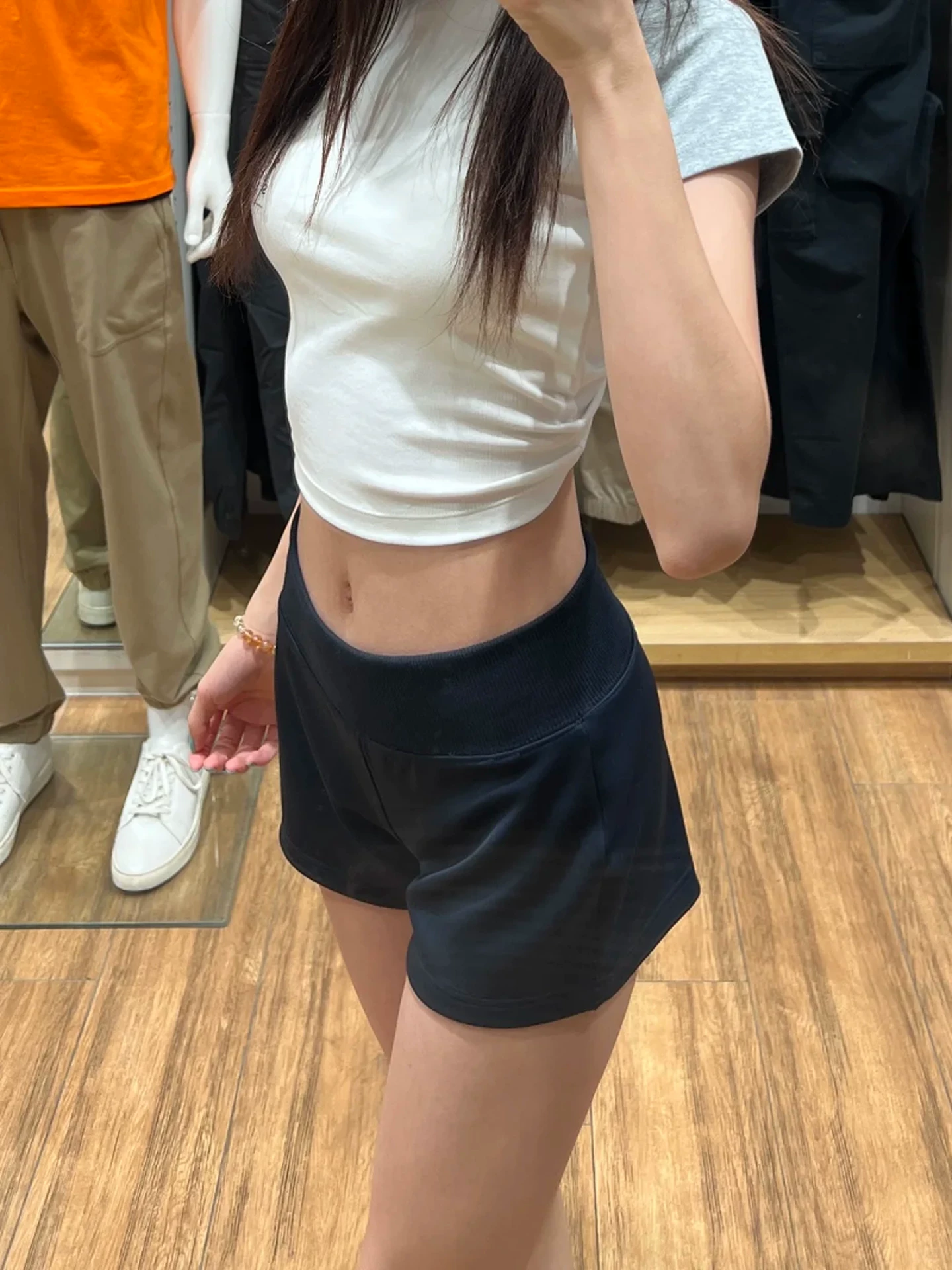 Quần short thể thao đen nữ hè 2025 size lớn cạp cao tôn dáng nhỏ nhắn gợi cảm kiểu chữ A ôm hông