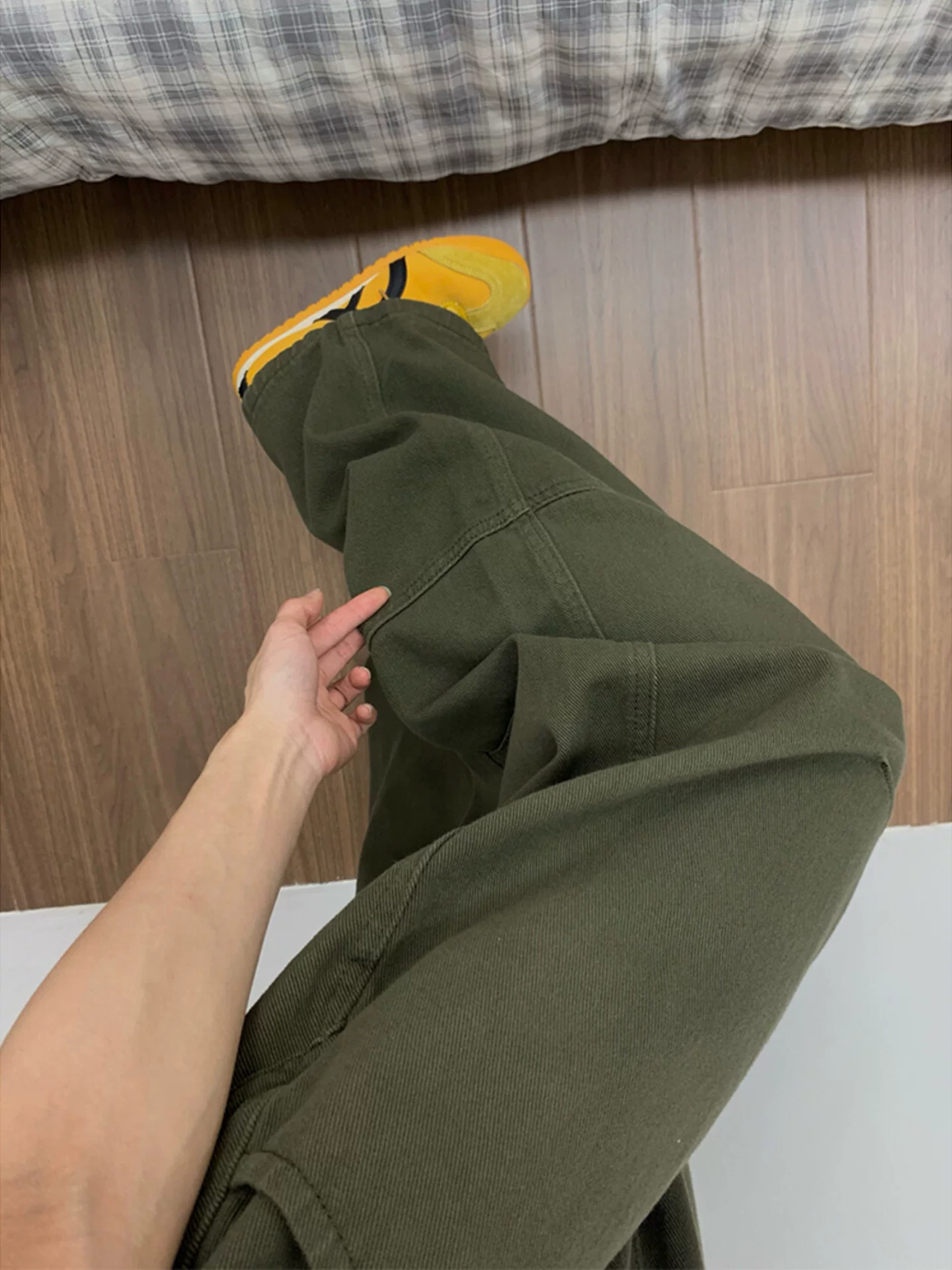 Quần jean công sở màu xanh quân đội cổ điển của Mỹ dành cho nữ, đầu thu, cỡ lớn, lưng cao, dáng rộng, giảm béo, quần ống rộng kiểu scimitar