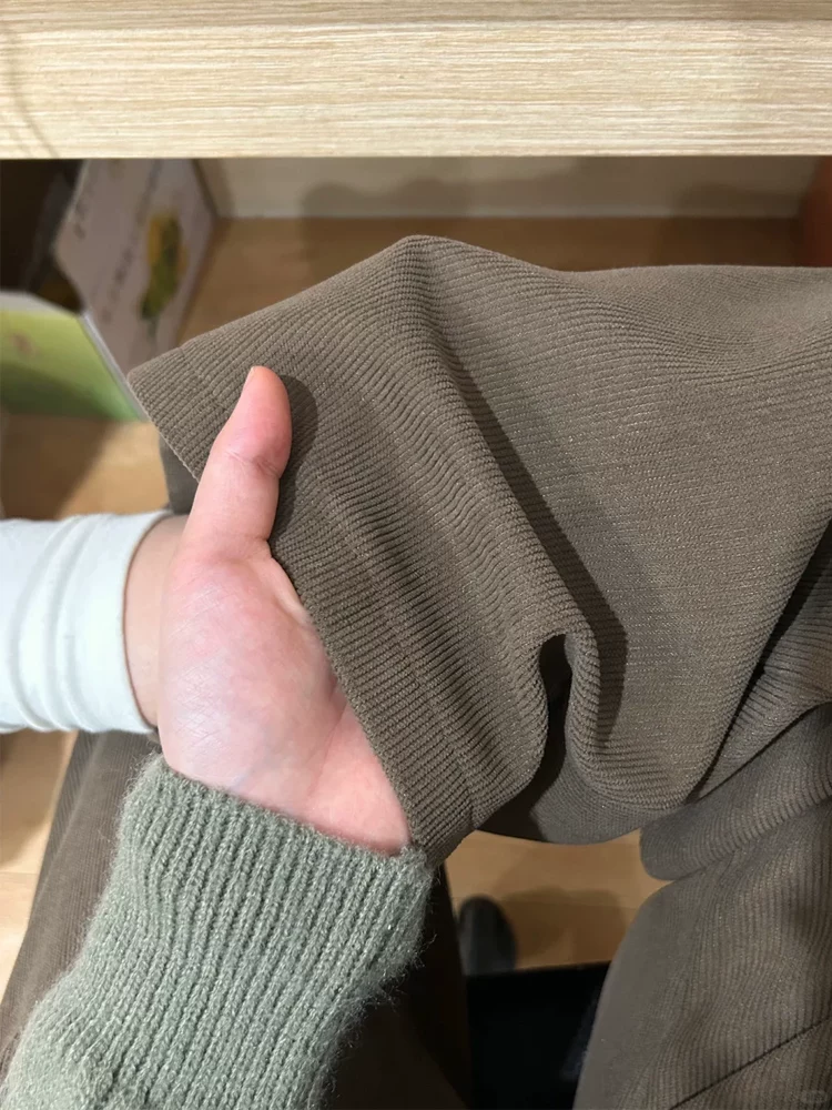 Quần vải nhung màu nâu dành cho nữ, mùa thu đông, cỡ lớn, lót lông cừu, dày dặn, lưng cao, mềm mại, rộng rãi, tôn dáng, quần ống rộng.