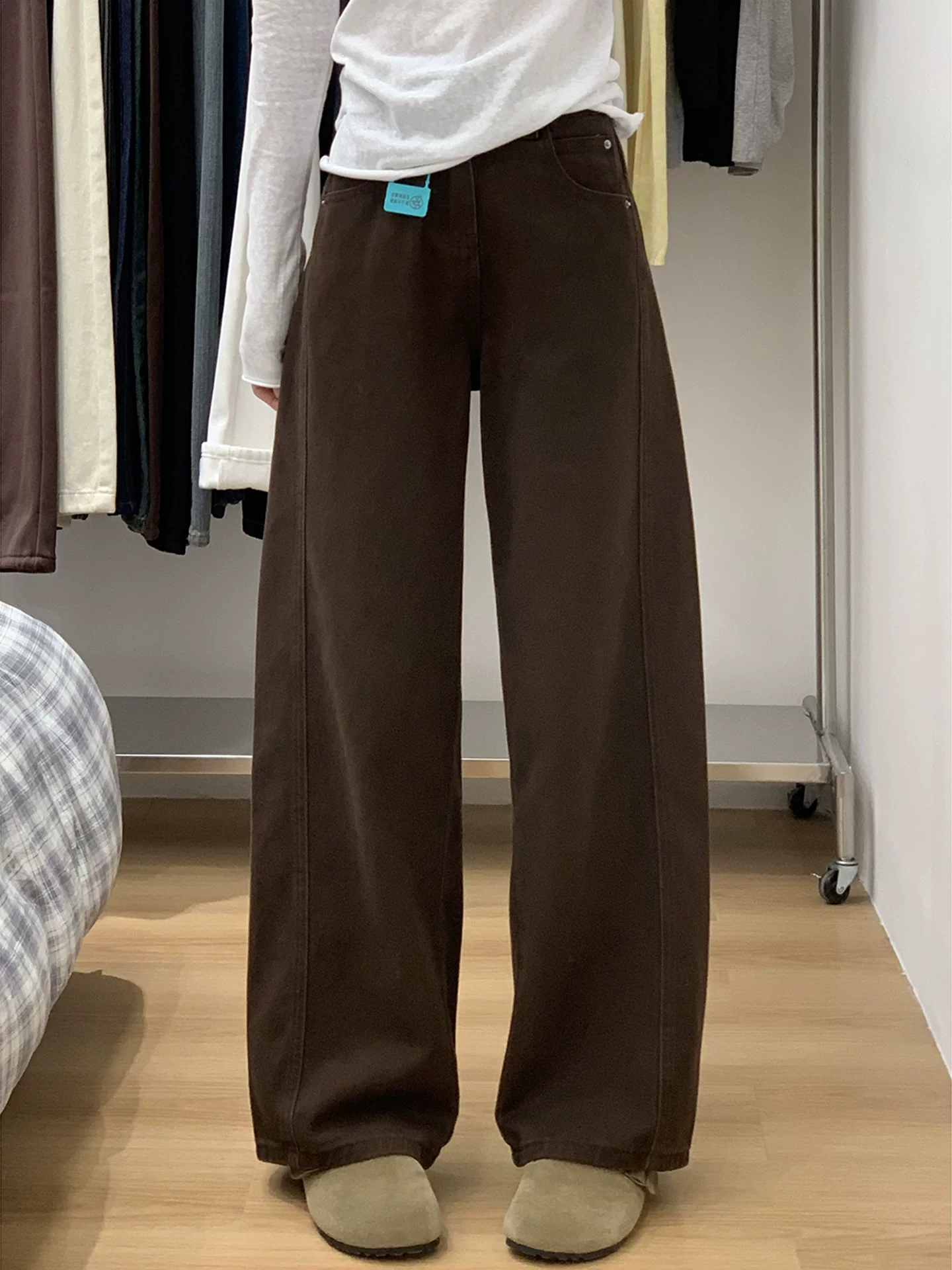 Quần ống rộng lót lông cừu dày màu nâu dành cho nữ, cỡ lớn mùa đông, lưng cao, dáng rộng, che hông, dáng quả lê, quần jean ống rộng.