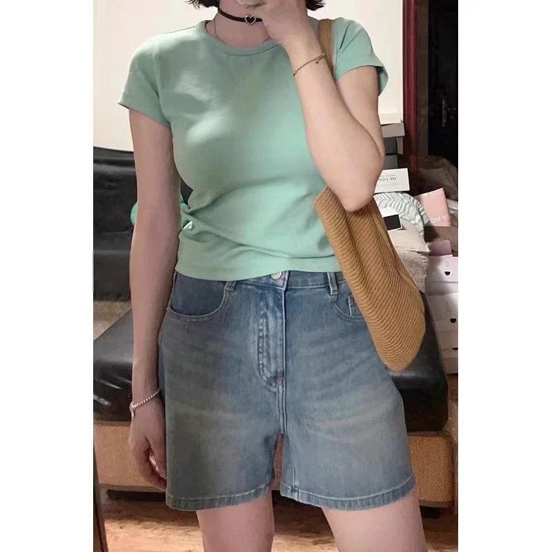 Quần short denim màu sáng cho nữ, kiểu dáng mỏng mùa hè, cỡ lớn, lưng cao, dáng rộng, dáng thon gọn, dáng chữ A, dáng thẳng, dáng ống rộng, quần short dài đến đầu gối.