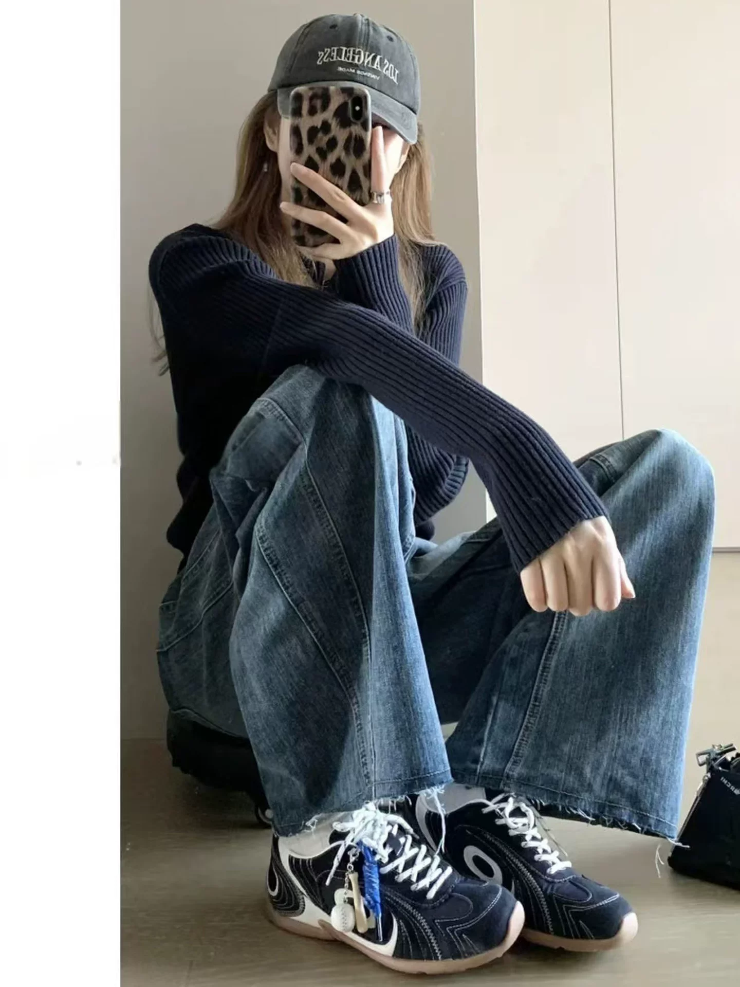 Quần jean ống rộng kiểu retro Mỹ dành cho nữ, phong cách mùa thu mới, cỡ lớn, lưng cao, dáng rộng, quần liềm dáng thon gọn.