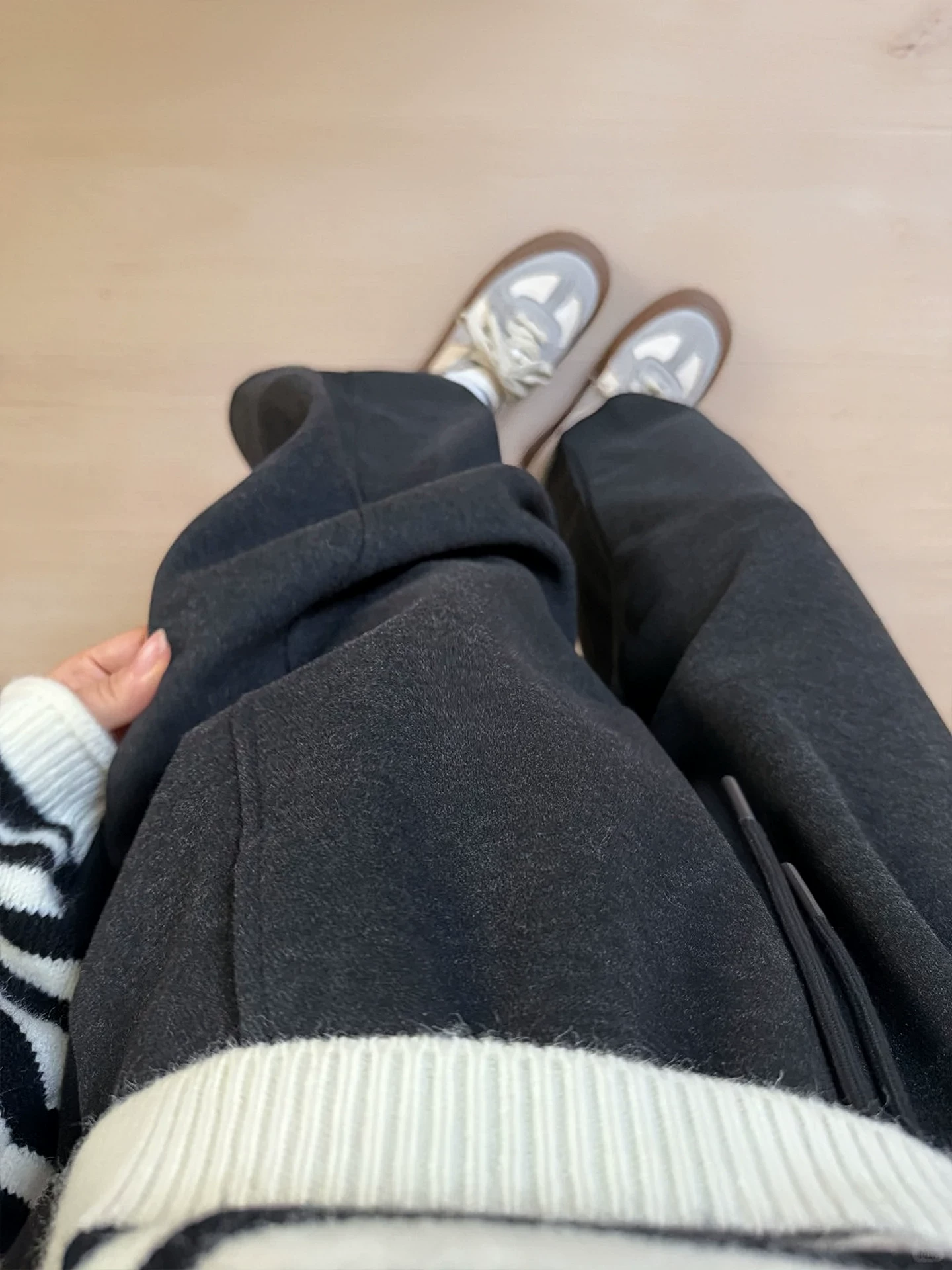 Quần lửng nữ, lót lông cừu mùa đông, dày dặn, size lớn, cạp cao, tôn dáng, dáng nhỏ nhắn, quần ống rộng bằng len.