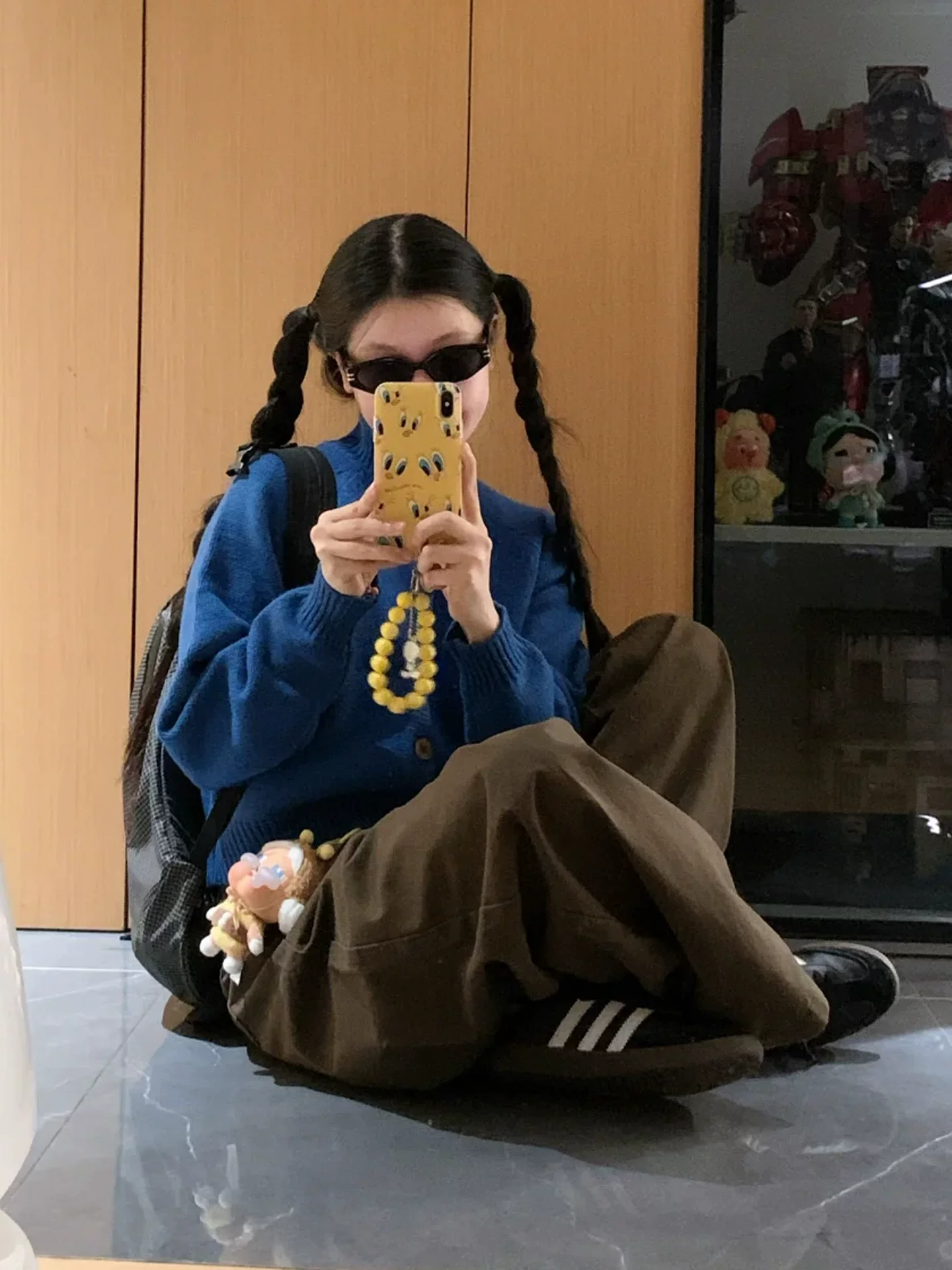 Quần jean nữ màu nâu cà phê Melard, kiểu dáng mùa thu 2025, size lớn, cạp cao, dáng rộng, tôn dáng, quần ống rộng.