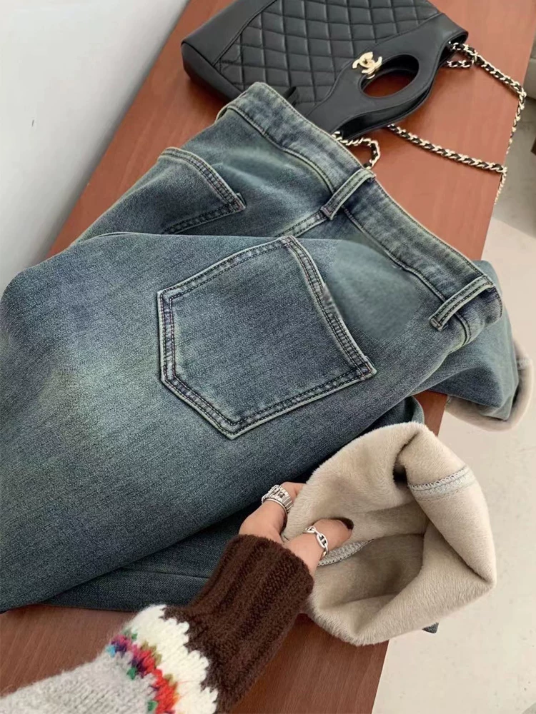 Quần jeans ống đứng dày dặn lót lông màu xanh cổ điển dành cho nữ, thu đông 2025, size lớn, cạp cao, dáng rộng, tôn dáng