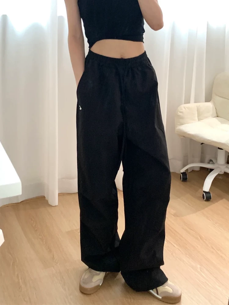 Quần cargo nữ kiểu Mỹ, xuân 2025, size lớn, cạp cao, dáng rộng, tôn dáng, dành cho người có thân hình quả lê, quần ống rộng