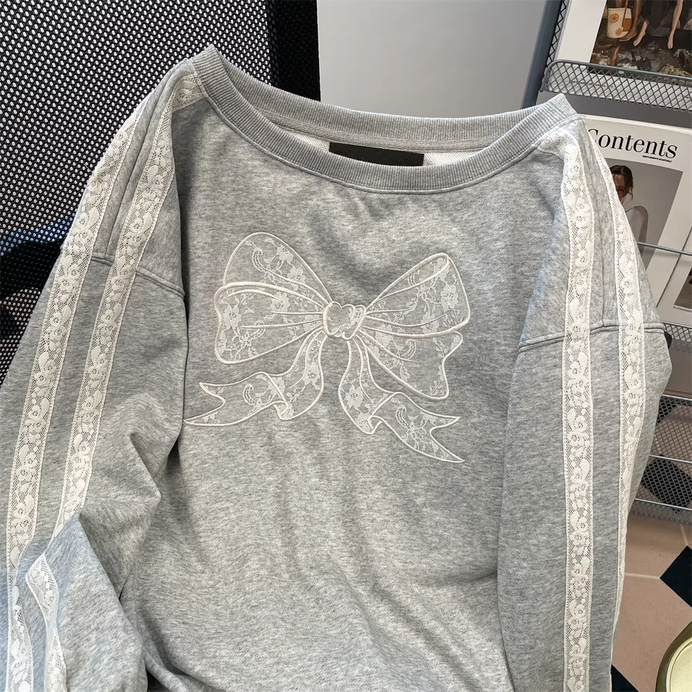 Áo len trễ vai thêu ren màu xám dành cho nữ, thiết kế trễ vai độc đáo ngọt ngào và sành điệu đầu thu