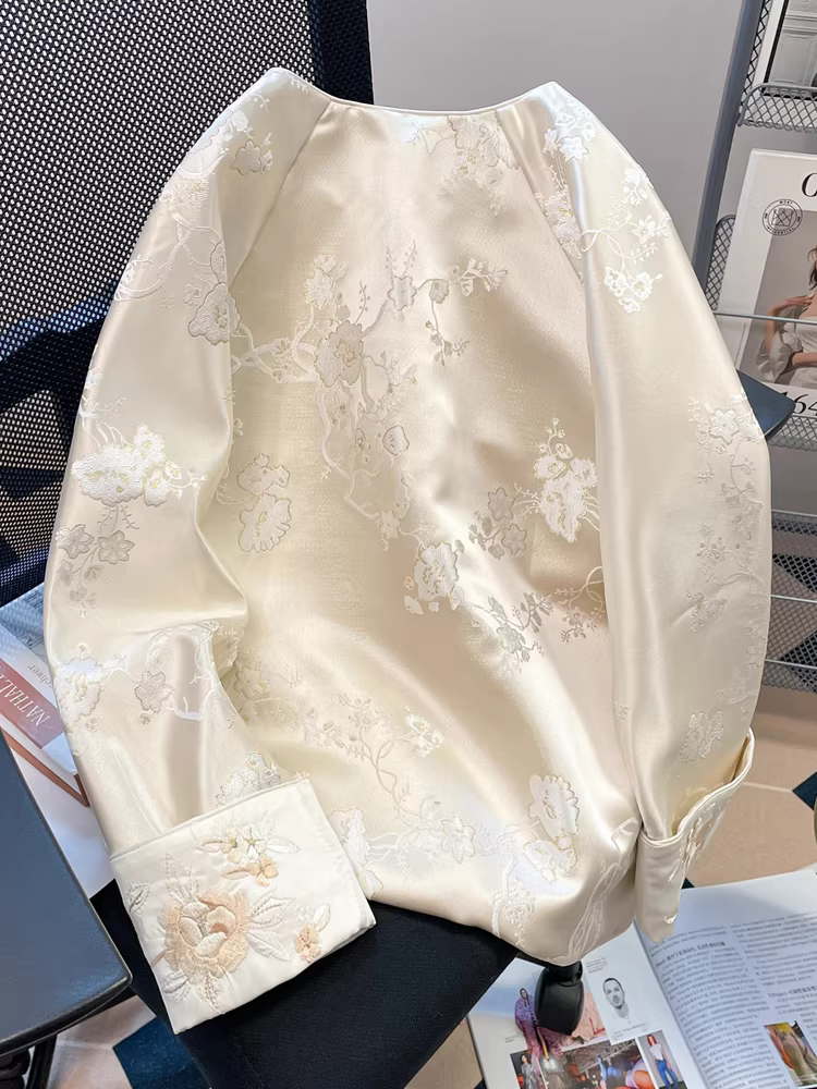 Áo khoác nữ kiểu Trung Quốc mới, chất liệu jacquard, cài khuy, dày dặn, mùa xuân thu 2025, kiểu cải tiến mới, phong cách Hanfu Tang, thời trang.