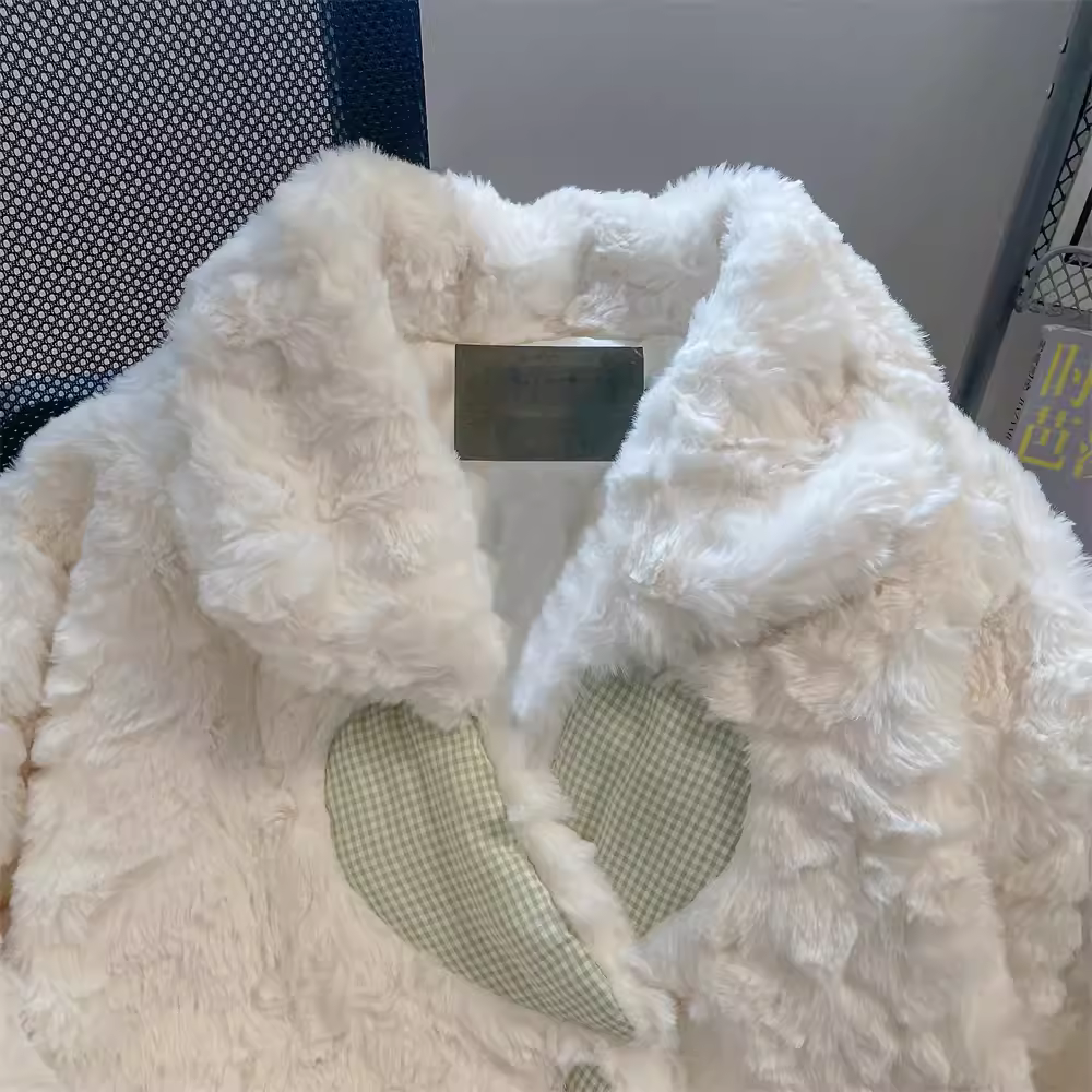 Áo khoác cotton len cừu kiểu dáng nhẹ nhàng và dịu dàng dành cho nữ, mùa thu đông, cỡ nhỏ, áo khoác cotton dày và mềm mại.