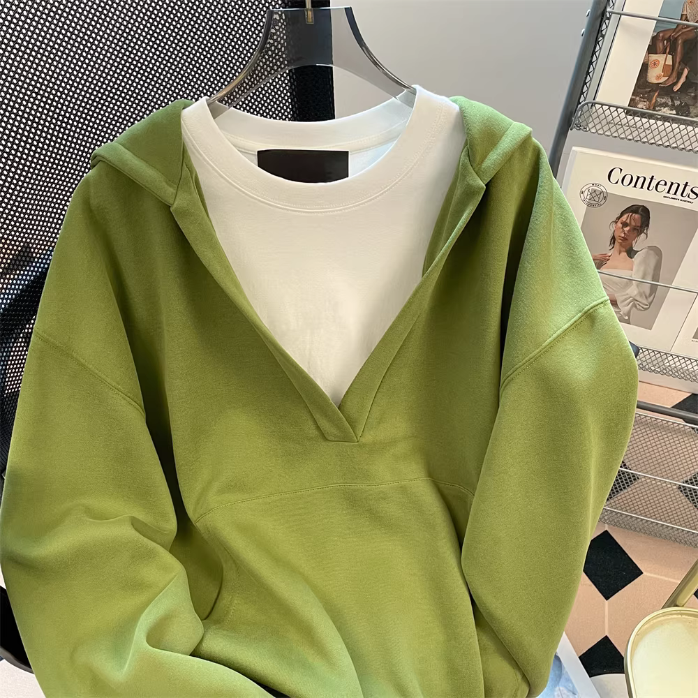 Áo len chui đầu cao cấp màu xanh lá cây cổ V dành cho nữ, kiểu dáng mới thời thượng mùa thu sớm 2025, áo khoác nhỏ nhắn