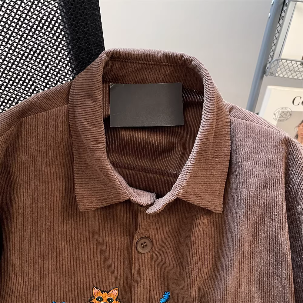 Áo sơ mi thêu hình mèo bằng vải nhung màu nâu kiểu Mỹ dành cho nữ, phiên bản mùa hè của Hàn Quốc, phong cách lười biếng, áo cardigan dáng rộng, áo ngắn tay