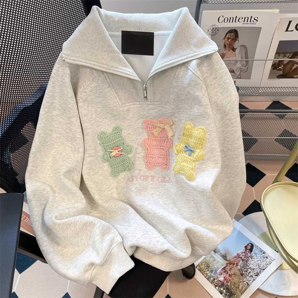 Áo len polo nửa khóa kéo cao cấp kiểu Mỹ dành cho nữ, mùa thu, học sinh trung học, vai thường, thêu ba chú gấu nhỏ.