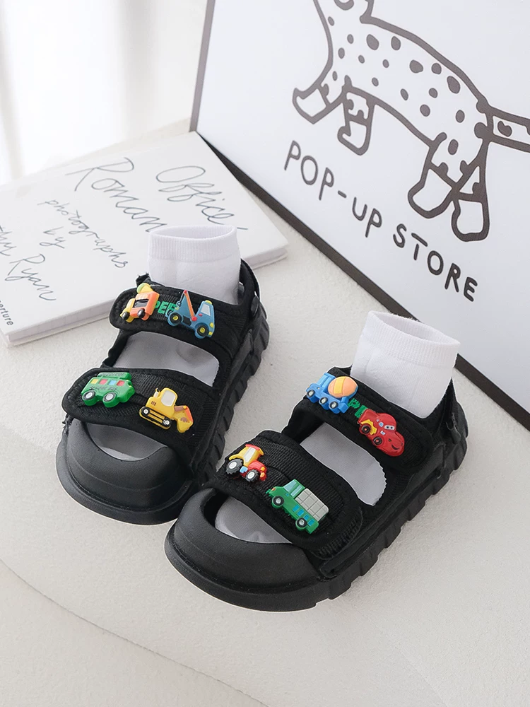 Dép hình ô tô cho bé trai có khóa dán, đế mềm, chống trơn trượt, giày thể thao đi biển, dép kín mũi thoáng khí mùa hè cho bé