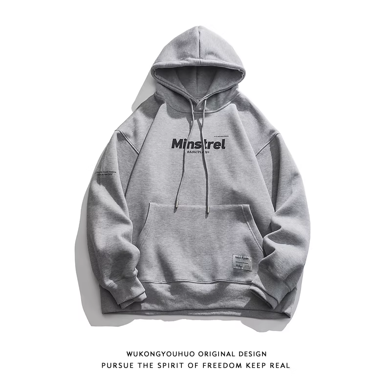 Wukong có sẵn áo hoodie có mũ trùm đầu, lót lông cừu, in chữ đơn giản theo phong cách Nhật Bản dành cho nam và nữ, kiểu dáng rộng rãi và đa năng.