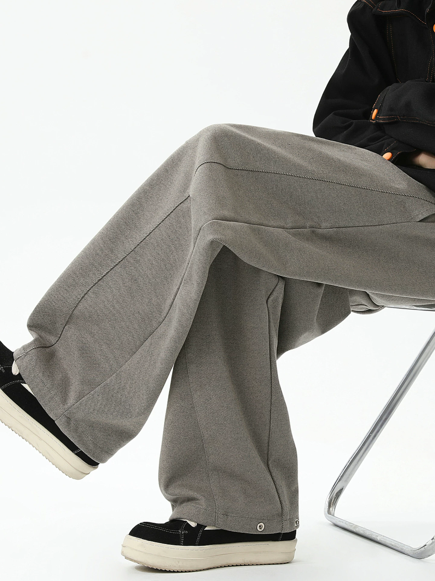 Ngộ Không có sẵn quần ống rộng dáng xuông chất liệu dày dặn 420G, kiểu dáng hiện đại, phong cách retro Mỹ, dành cho nam.