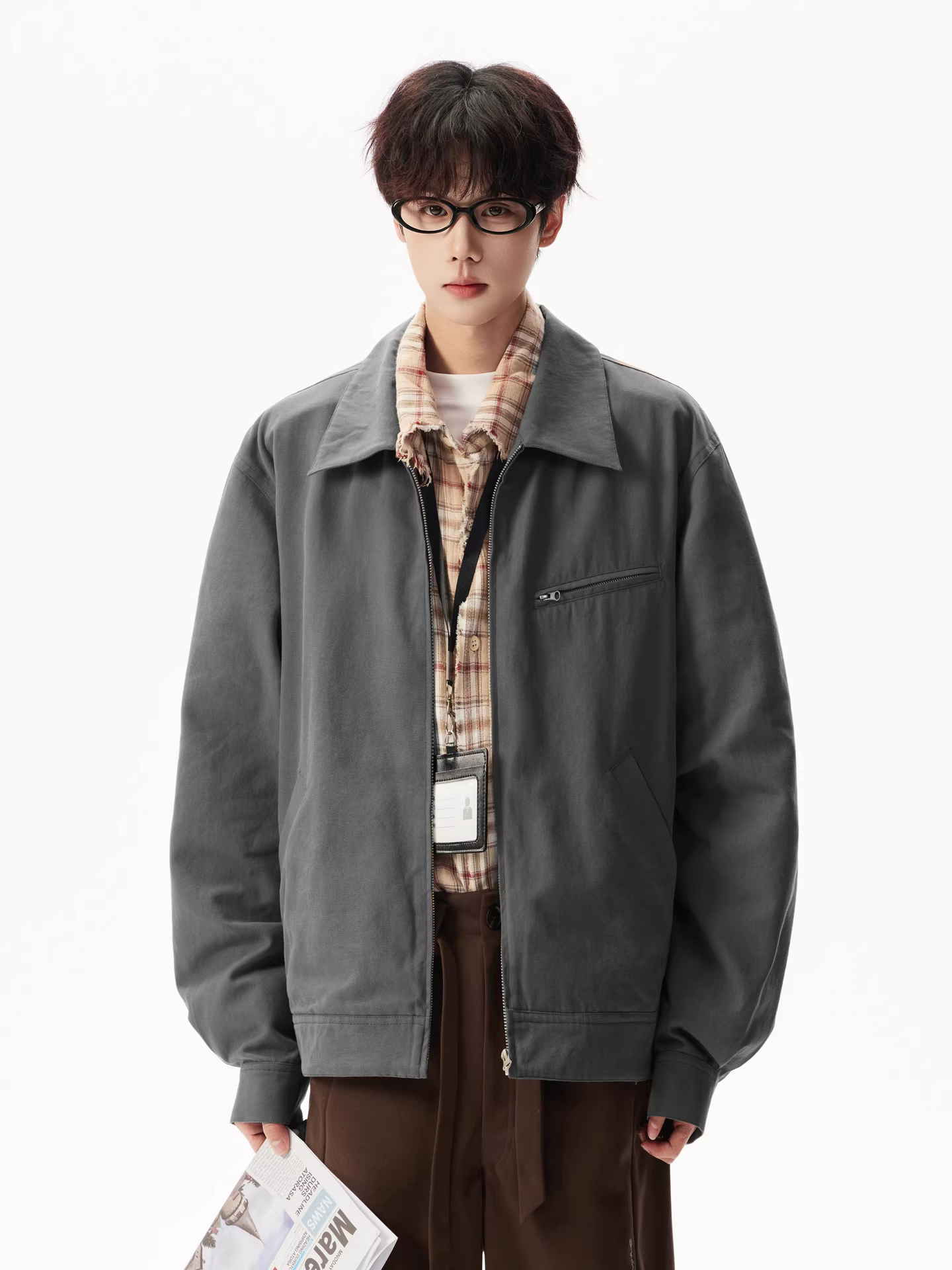 Wukong có sẵn áo khoác kiểu dáng cổ điển Mỹ, chất liệu washed, phong cách workwear dành cho nam và nữ, áo khoác rộng rãi và đa năng, thích hợp cho các cặp đôi.