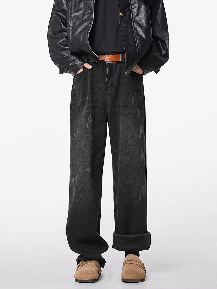 Ngộ Không có sẵn quần jean nam ống thẳng phong cách Mỹ cổ điển, chất liệu nỉ lót lông, kiểu dáng retro, mùa đông đa năng, ấm áp.