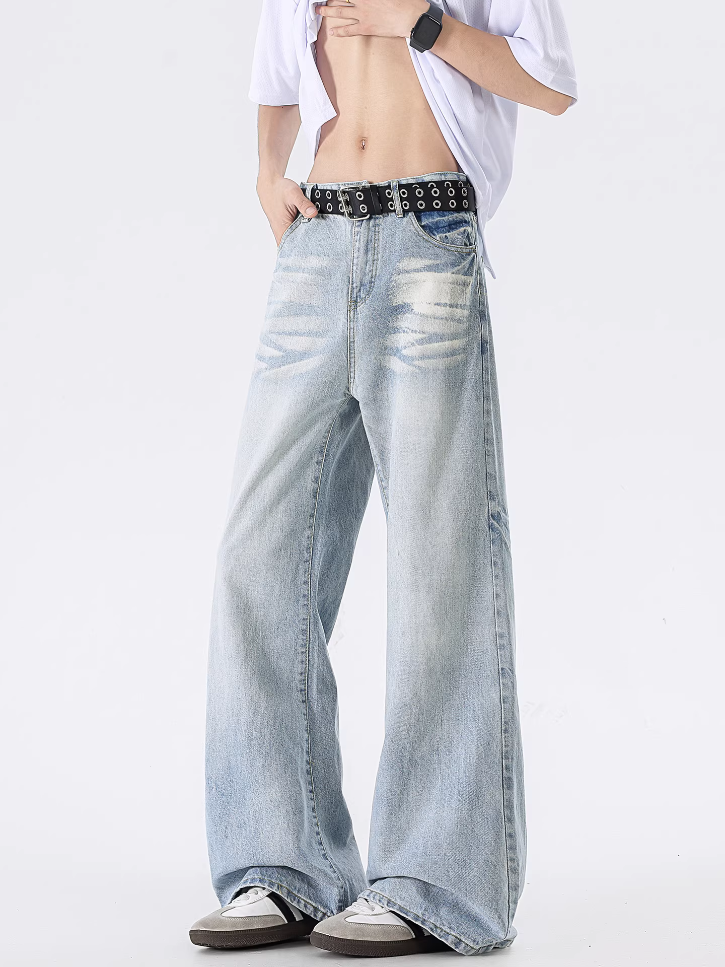 Ngộ Không có sẵn quần jean nam ống thẳng phong cách Mỹ, kiểu dáng vintage, chất liệu washed, rách cá tính, quần ống rộng đa năng, phong cách đường phố.