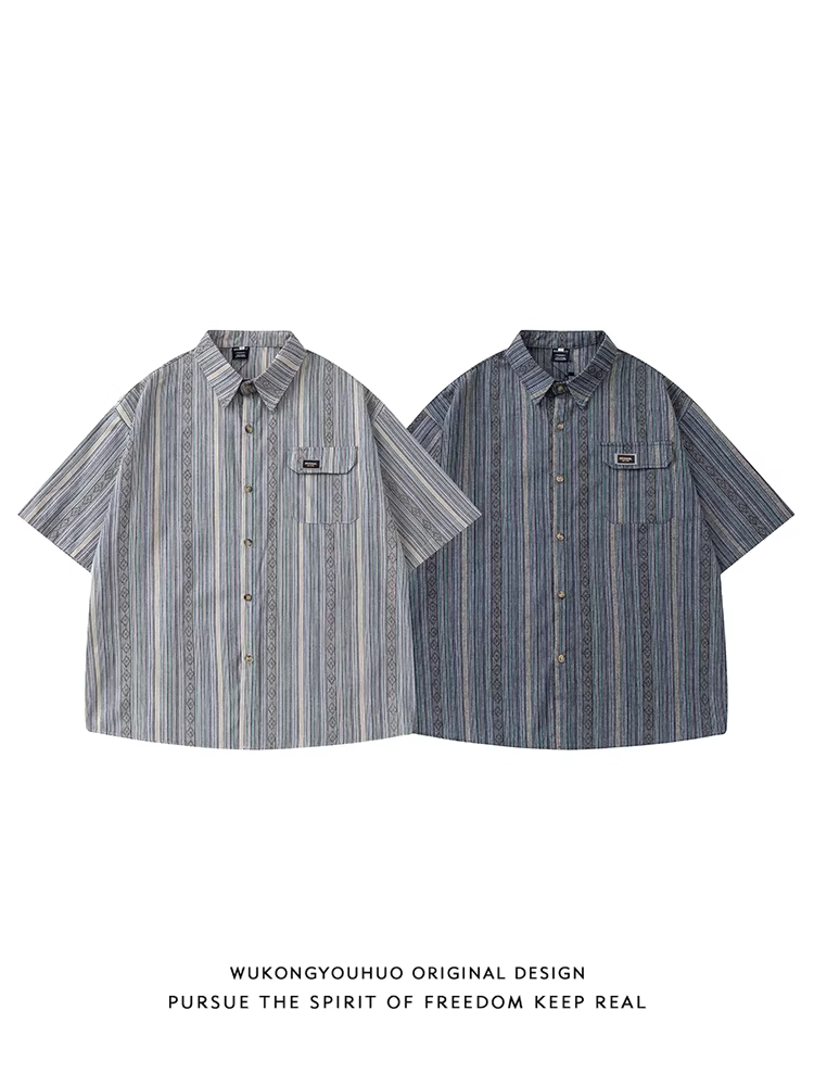 Wukong có sẵn áo sơ mi nam tay ngắn sọc dọc phong cách dân tộc Nhật Bản cổ điển, chất liệu có vân, kiểu dáng rộng rãi.