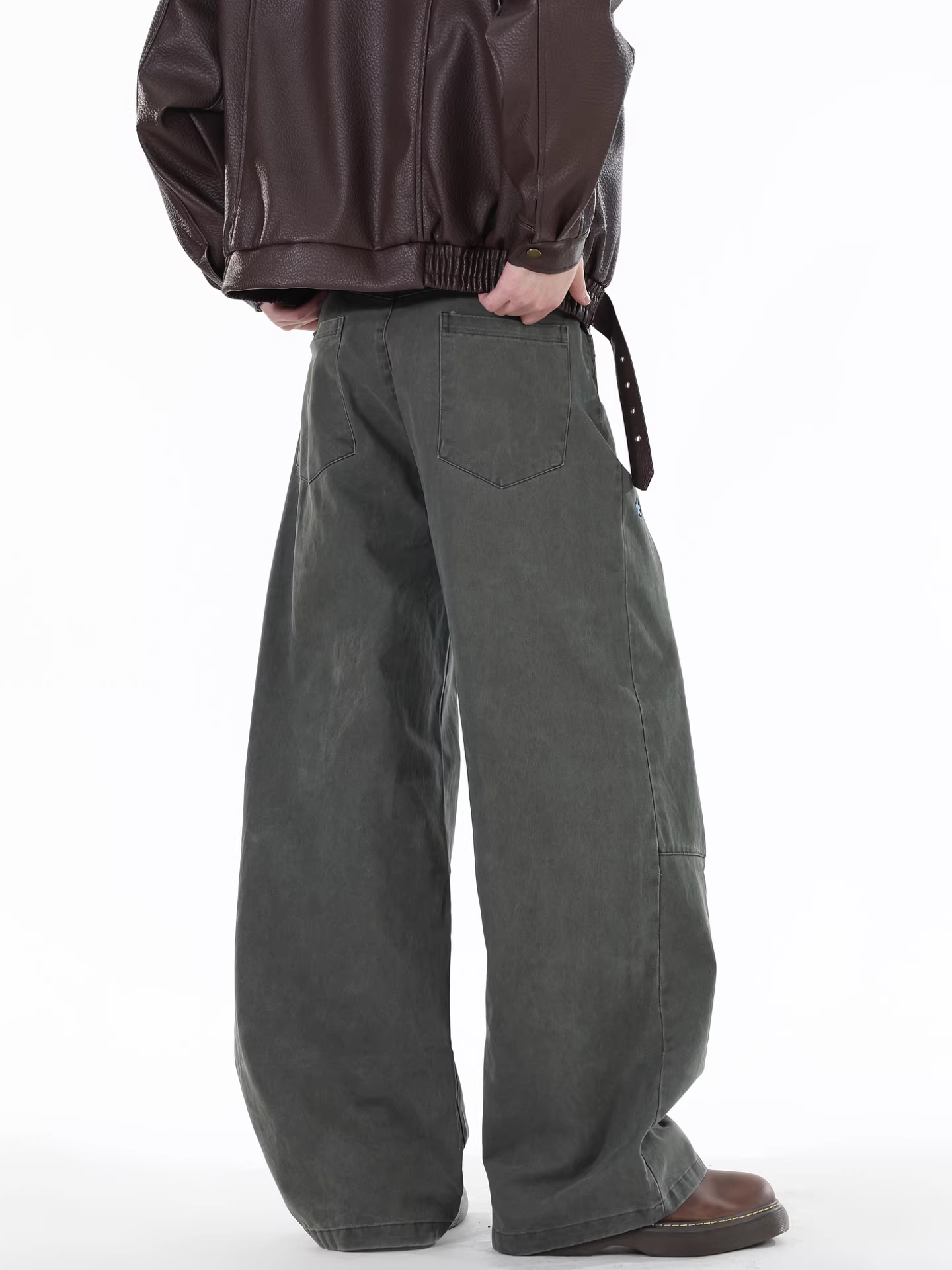 Ngộ Không có sẵn quần cargo ống đứng thêu phong cách Mỹ thời thượng dành cho nam và nữ, quần ống rộng, thoải mái, đa năng.