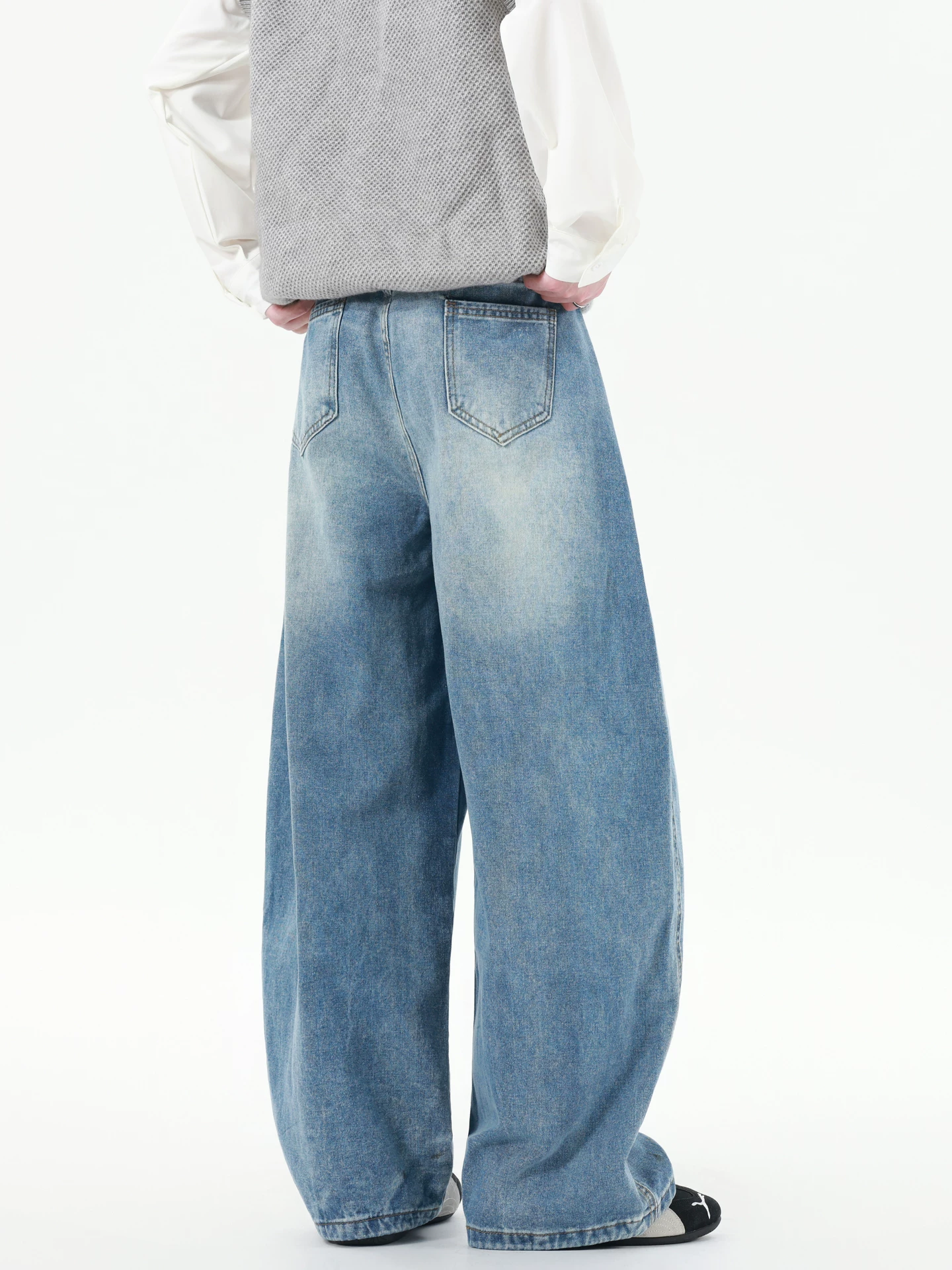 Wukong có sẵn quần jeans kiểu Mỹ thời thượng nhiều túi, thiết kế phá cách dành cho nam và nữ, quần ống rộng dáng lửng đa năng phong cách cổ điển.