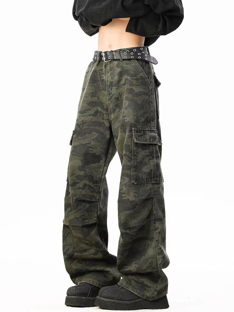 Wukong có sẵn quần cargo nhiều túi kiểu Mỹ dành cho nam, quần lính dù dáng thẳng phong cách hip-hop đường phố thời thượng, kiểu dáng gọn gàng.