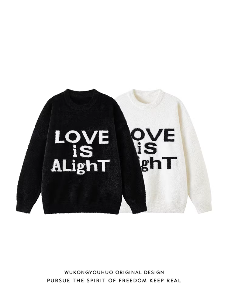 Wukong có sẵn áo len cổ tròn chất liệu mohair kiểu Mỹ cổ điển dành cho nam và nữ, áo len cặp đôi thời trang, dáng rộng, phong cách thường ngày.