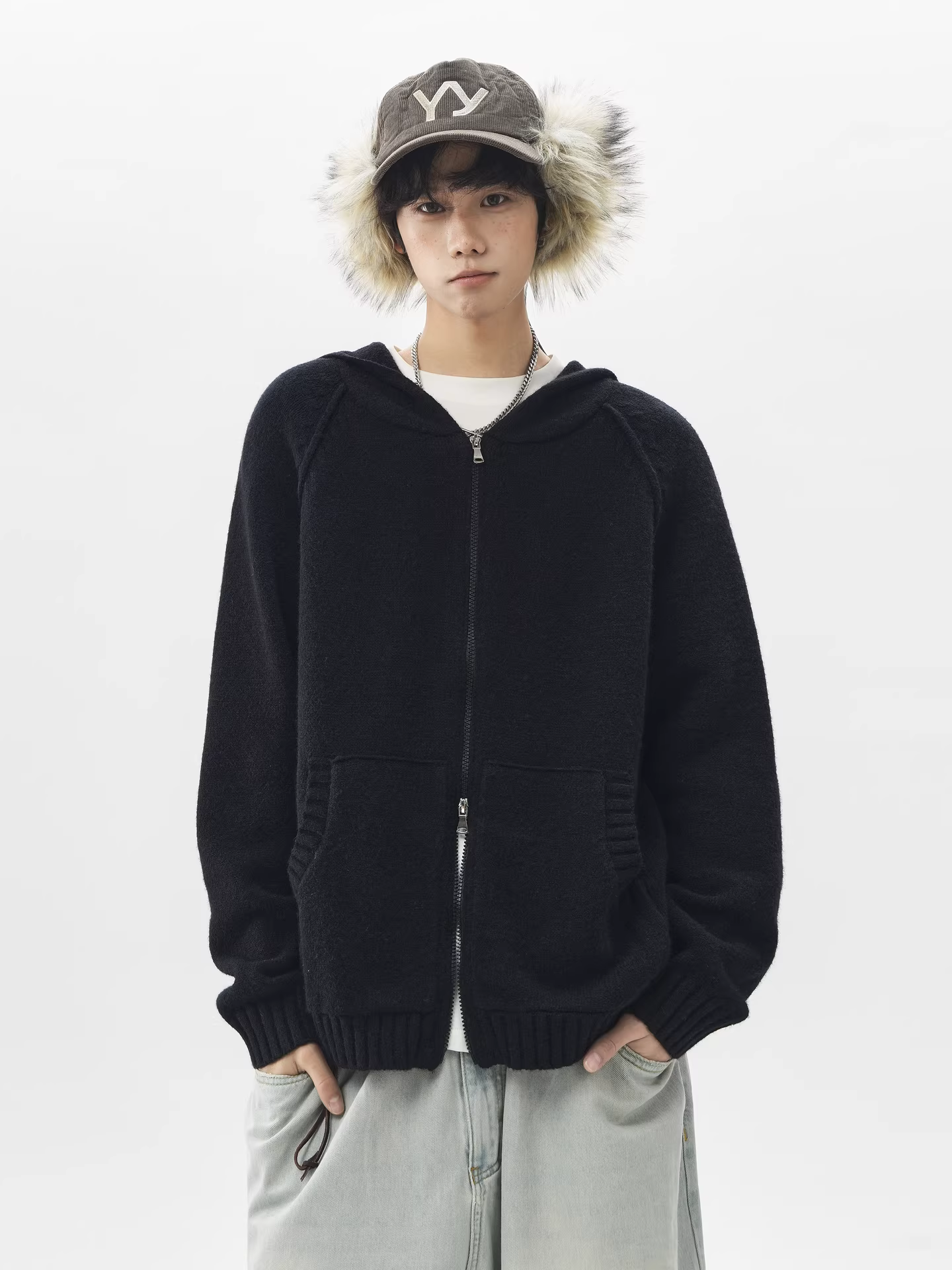 Wukong có sẵn áo len cardigan có mũ trùm đầu kiểu retro cao cấp phối màu mùa thu đông dành cho nam, áo khoác dệt kim dáng rộng thời trang dành cho cặp đôi.