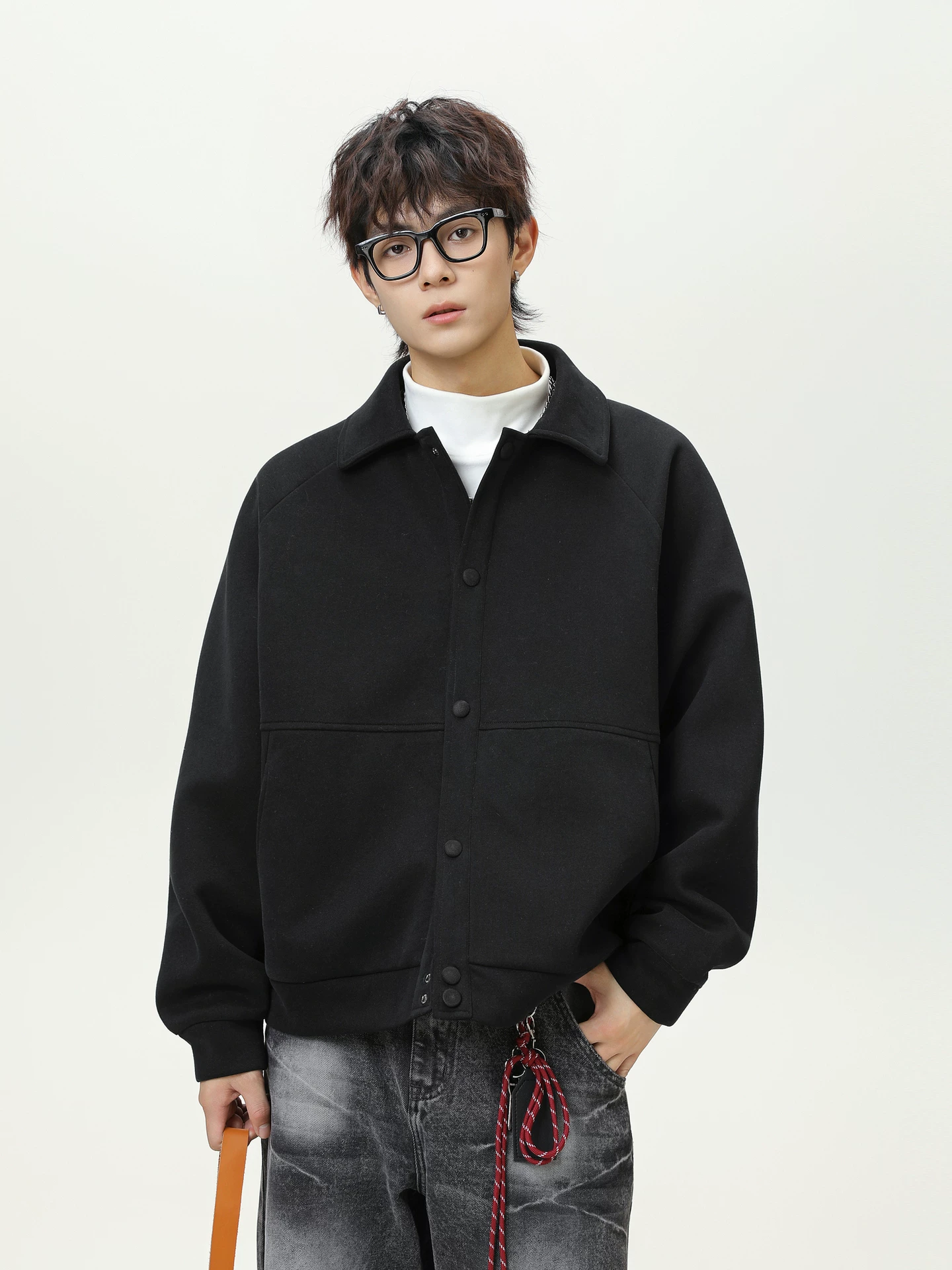 Wukong có sẵn áo khoác nam kiểu Mỹ, chất liệu dày dặn, kiểu dáng cổ điển, đa năng, phong cách giản dị, vừa vặn với dáng người, thích hợp cho mùa thu.