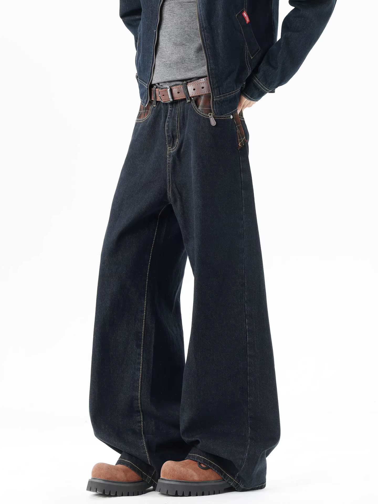 Ngộ Không có sẵn quần jean ống đứng phối họa tiết ca rô thời thượng dành cho nam, quần dài rộng ống rộng phong cách retro Mỹ, đa năng.