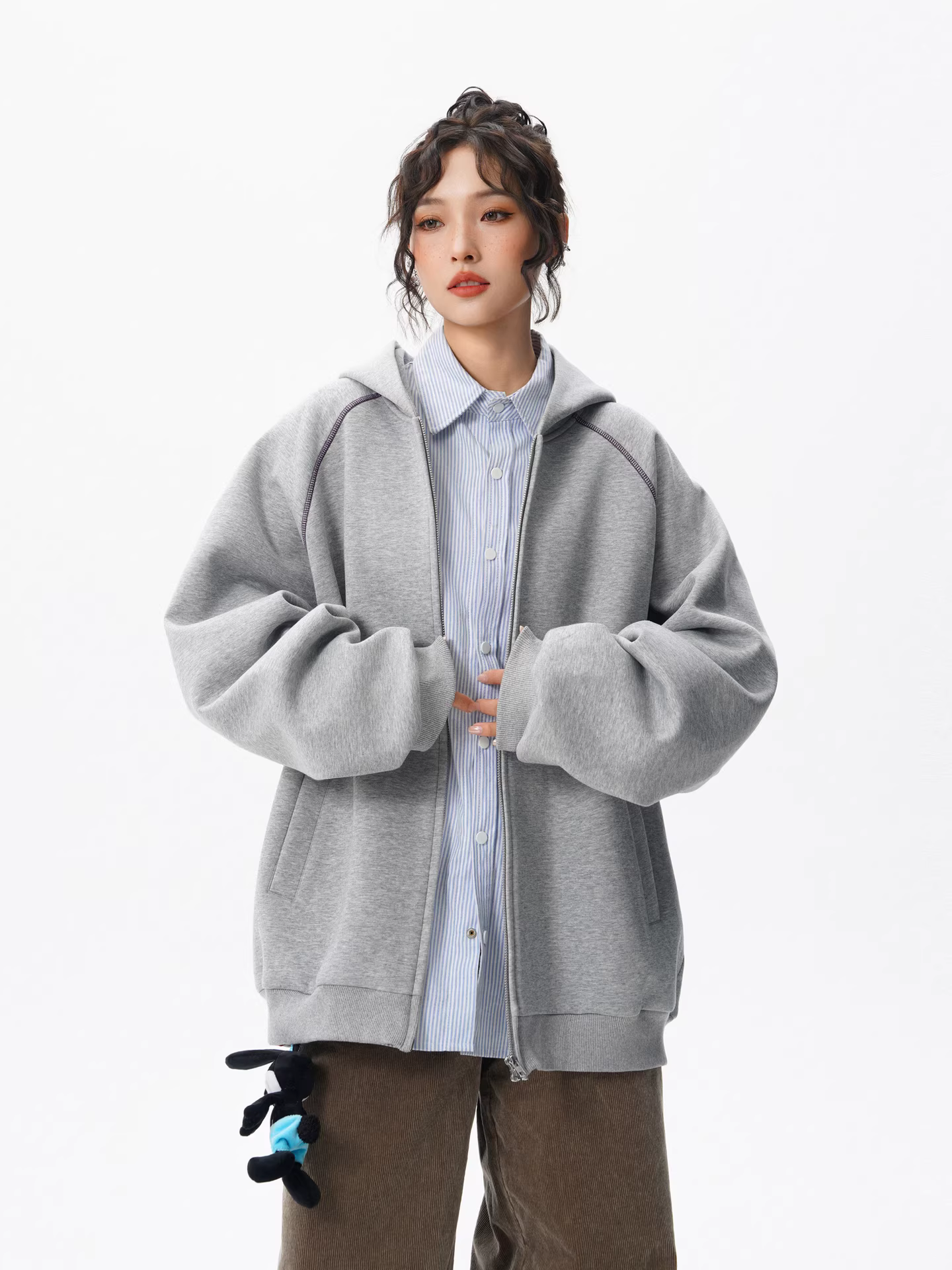 Wukong có sẵn áo khoác cardigan có khóa kéo đôi phong cách retro Mỹ dành cho nam và nữ, thương hiệu thời thượng, kiểu dáng rộng rãi, áo khoác cặp đôi cho mùa thu.