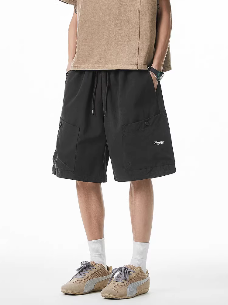 Wukong có sẵn quần short cargo đa năng kiểu Mỹ dành cho nam, quần short thể thao ngoài trời thời trang, dáng thẳng, năm túi.