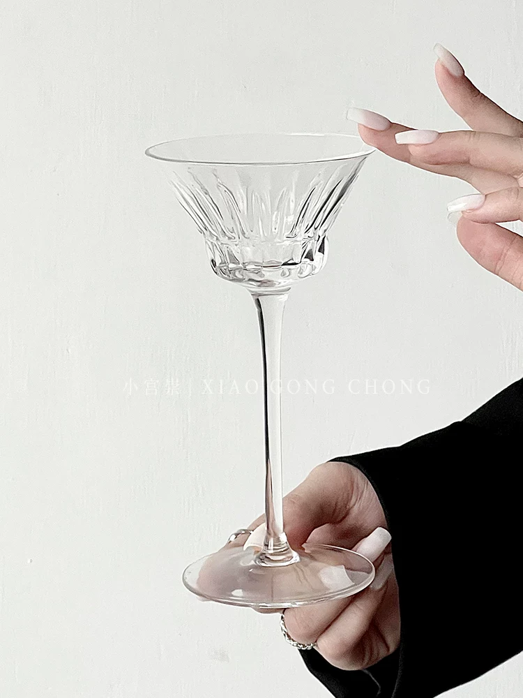 Ly khắc họa tiết kiểu Pháp, ly cocktail cao cấp, ly sâm panh, ly uống rượu tạo không khí ấm cúng, cốc thủy tinh