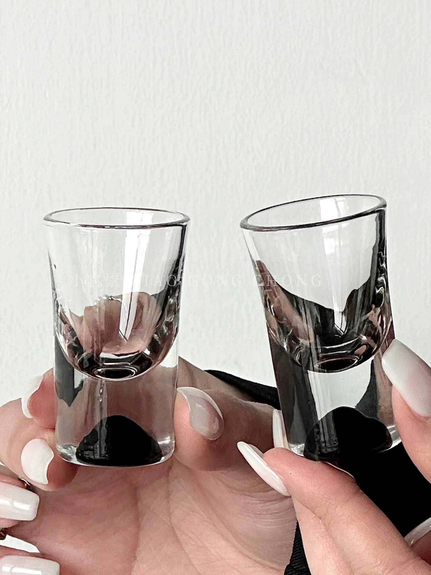Ly rượu vang trắng cao cấp màu đen, ly rượu nhỏ sang trọng dùng trong gia đình, ly rượu shot, ly rượu mạnh, ly rượu sake