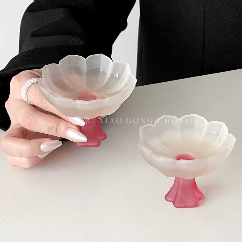 Tách trà thủy tinh chân cao màu hồng men kiểu Trung Quốc mới, cốc rượu sake cao cấp, cốc thơm, cốc nếm trà, cốc chủ nhân.
