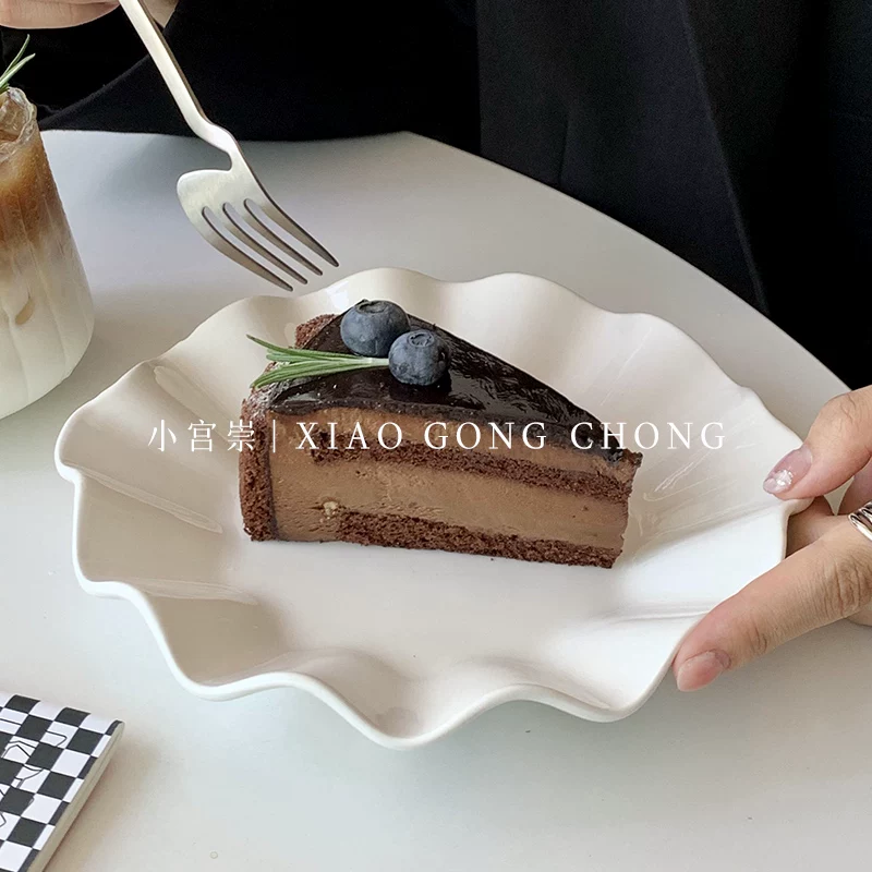 Đĩa gốm sứ trắng kiểu Ins, viền gợn sóng, dùng để đựng bánh ngọt, đồ ăn nhẹ, bánh gato, salad, trang trí, đựng mì Ý