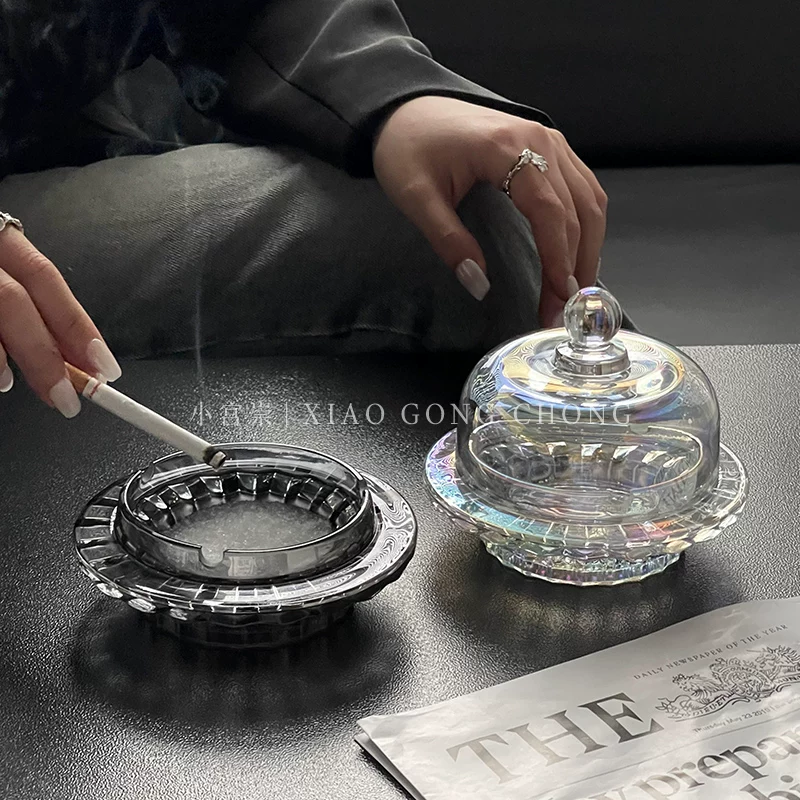 Gạt tàn kiểu châu Âu sang trọng nhẹ nhàng, mang lại cảm giác cao cấp, có nắp đậy để ngăn bụi tro bay, giá đỡ thuốc lá kiểu cung điện, giá đỡ xì gà trang trí thời trang và hợp xu hướng.