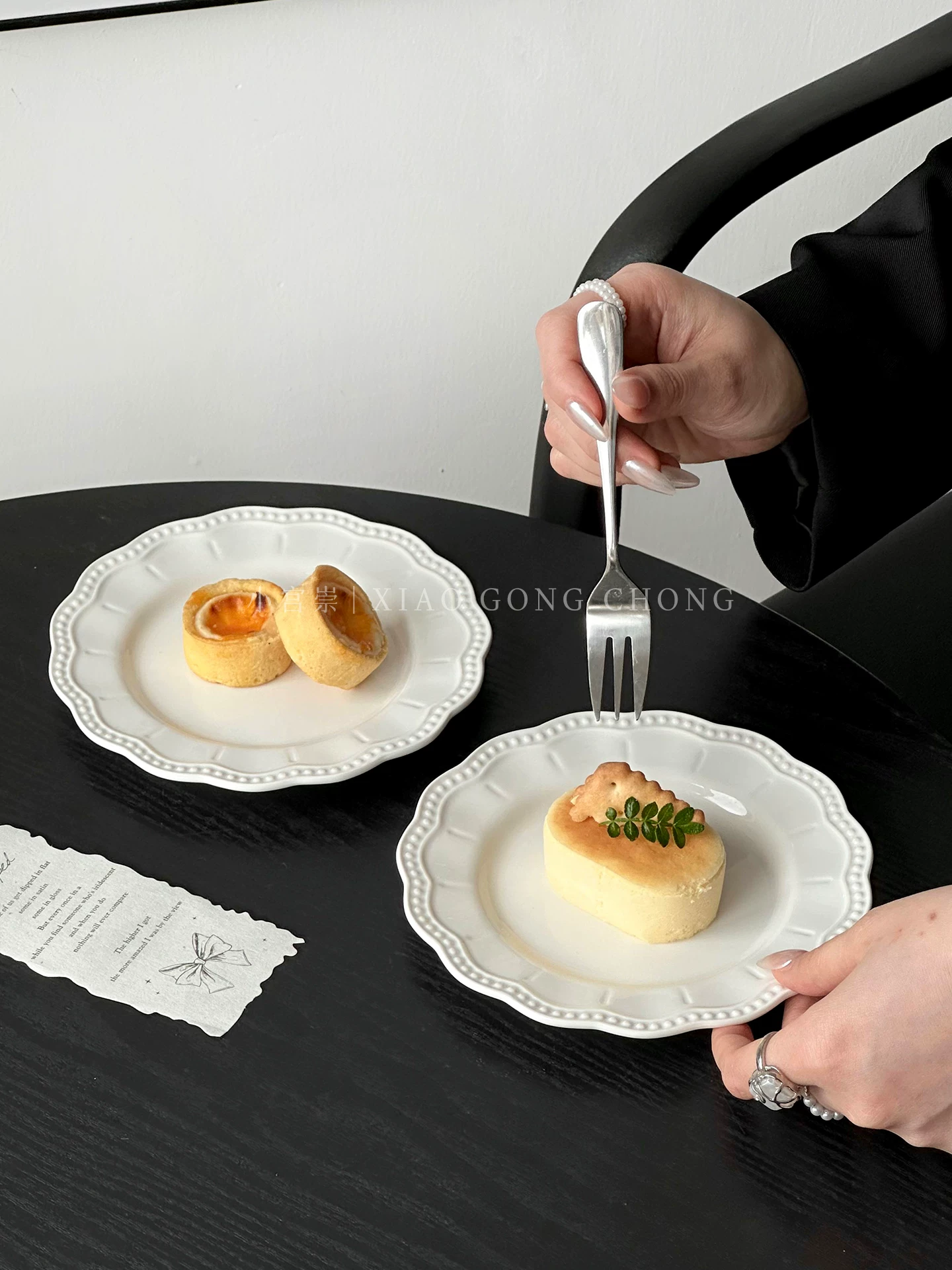 Đĩa tráng miệng ren nổi kiểu Pháp cổ điển, đĩa bánh gốm sứ cao cấp, đĩa ăn nhẹ trà chiều tinh tế, đĩa ăn nhẹ