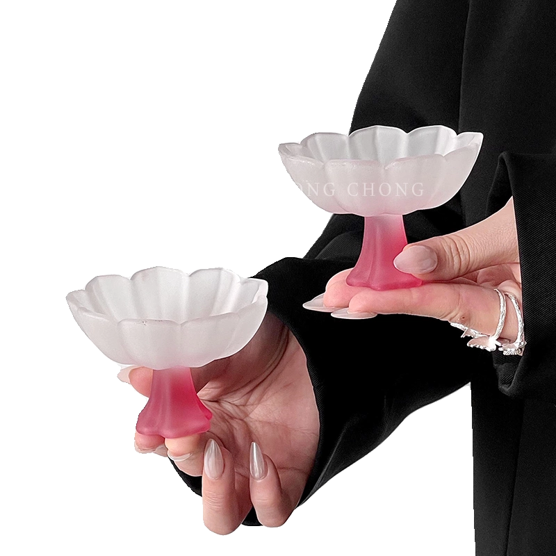 Tách trà thủy tinh chân cao màu hồng men kiểu Trung Quốc mới, cốc rượu sake cao cấp, cốc thơm, cốc nếm trà, cốc chủ nhân.