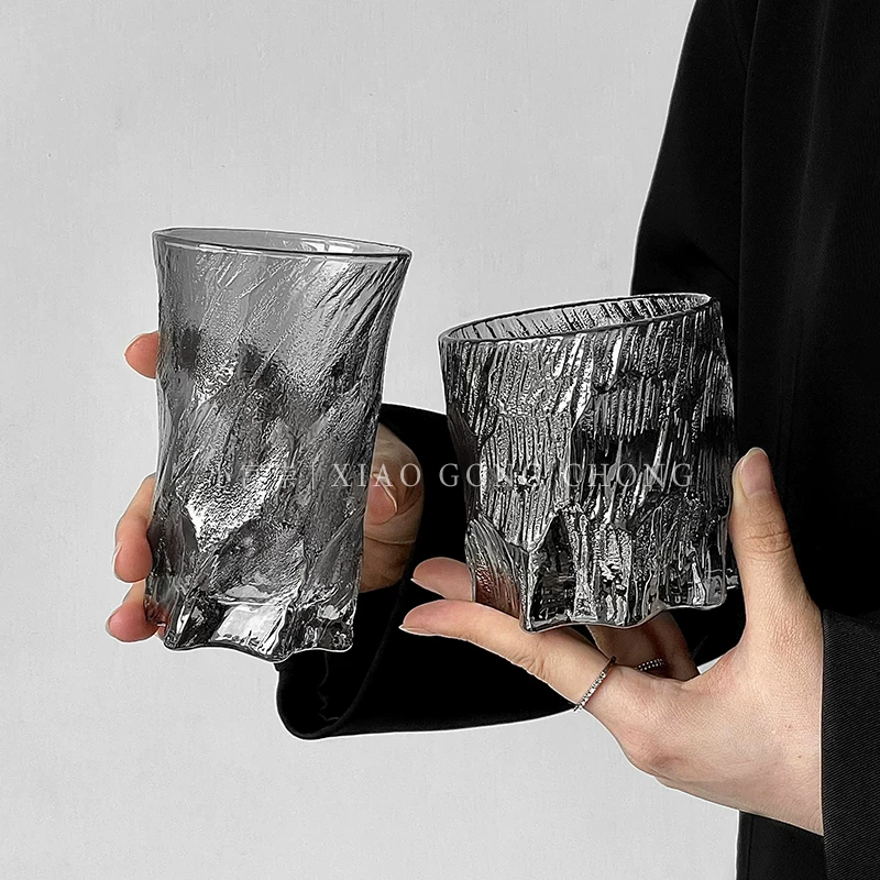 Ly đá cao cấp phong cách Ins với ly rượu whisky, ly rượu mạnh, ly cà phê, ly nước có họa tiết sông băng sáng tạo và đẹp mắt.