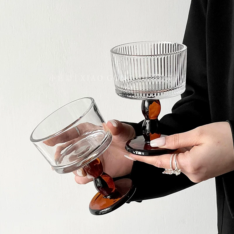 Ly rượu kiểu cổ điển với vẻ ngoài độc đáo, ly thủy tinh cao, ly rượu sâm banh, ly rượu vang đỏ cao cấp, ly kem kiểu Instagram.